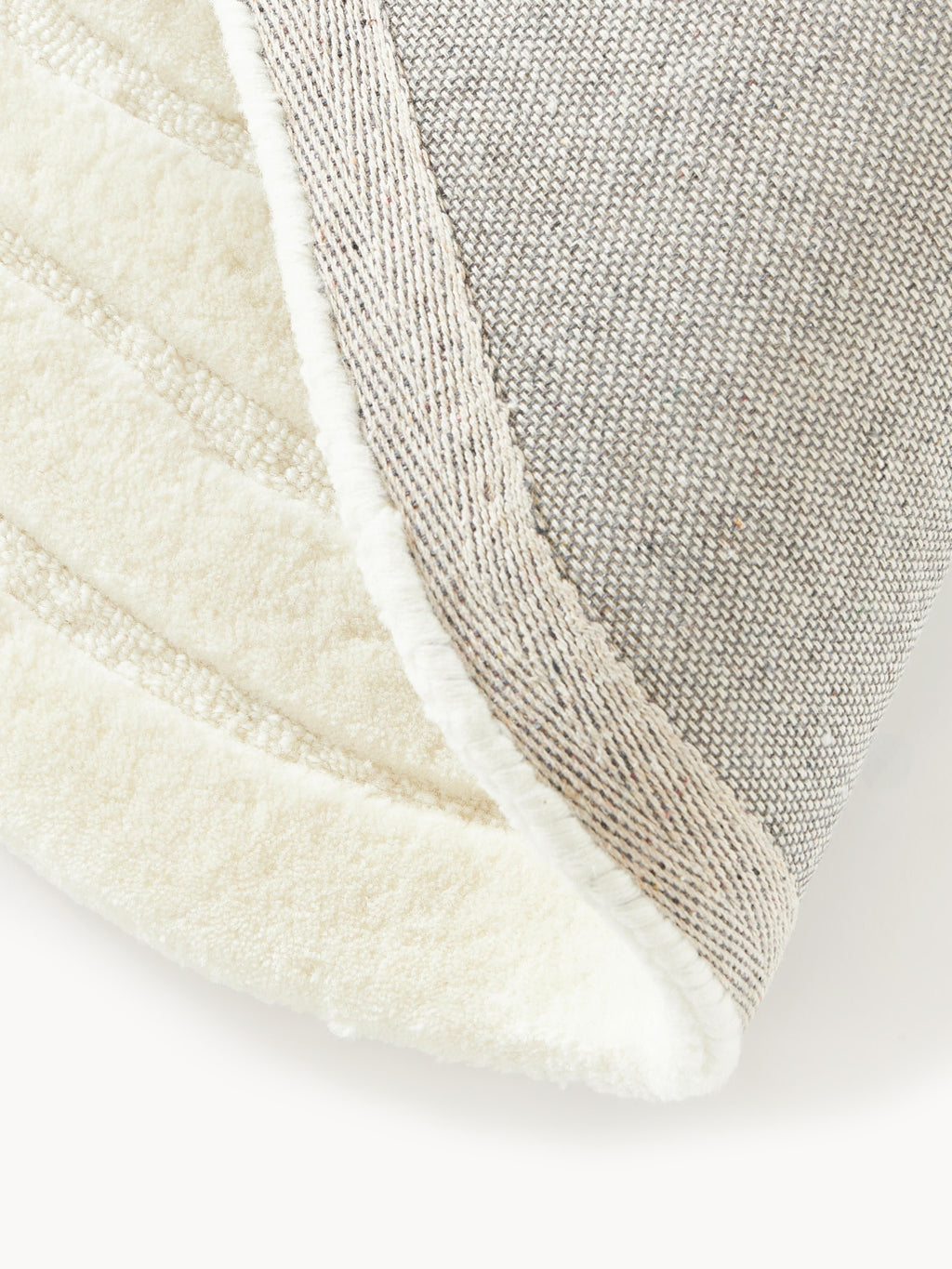 Niria Organic-Shaped Hand-Tufted Wool Rug