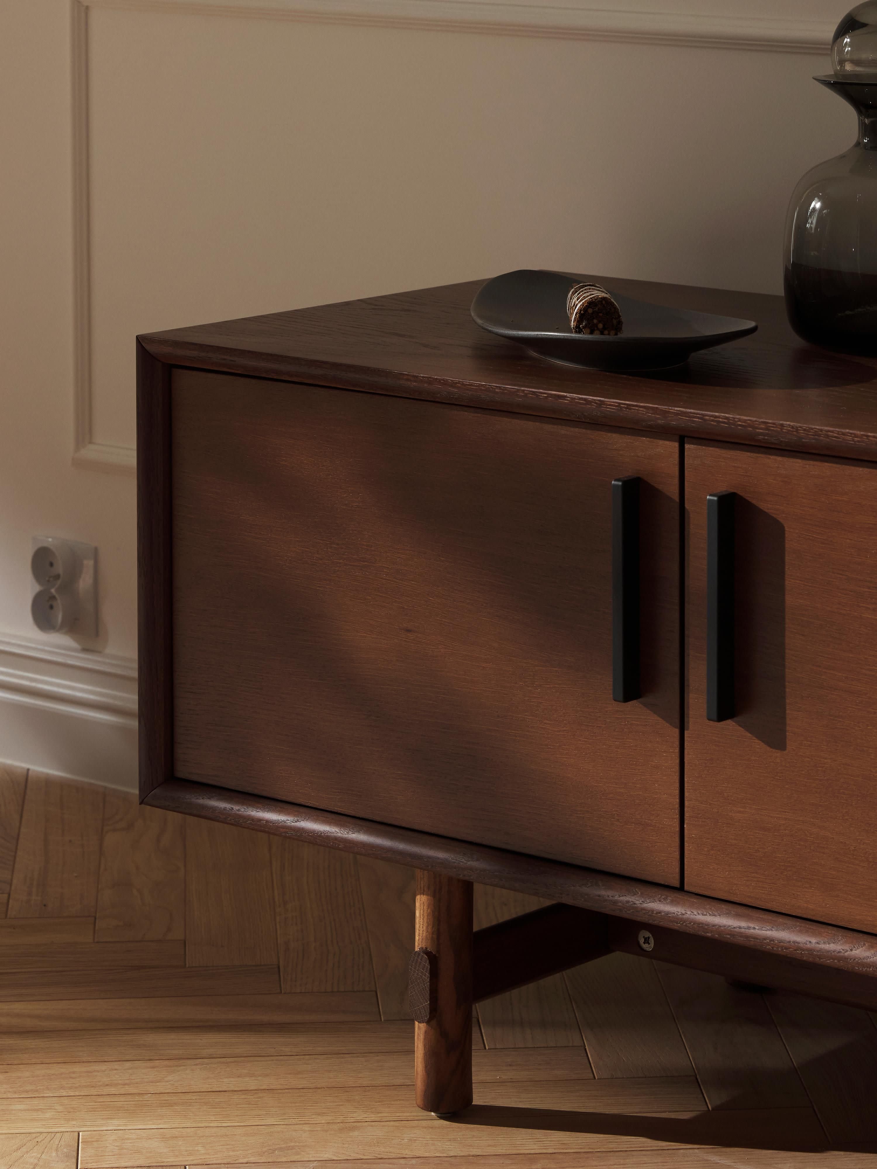 Diana Oak Wood Lowboard