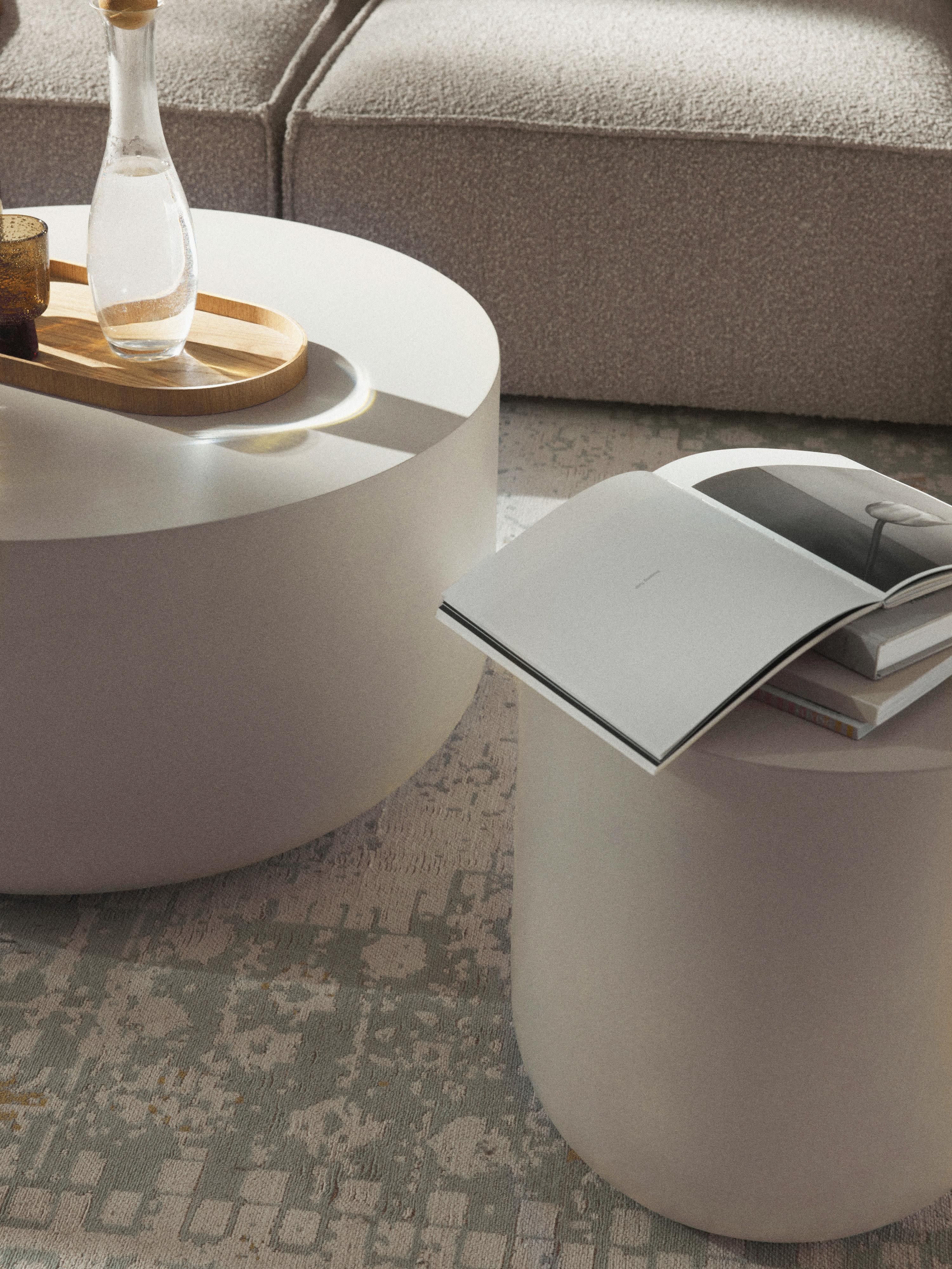 Rona Round In- & Outdoor Coffee Table
