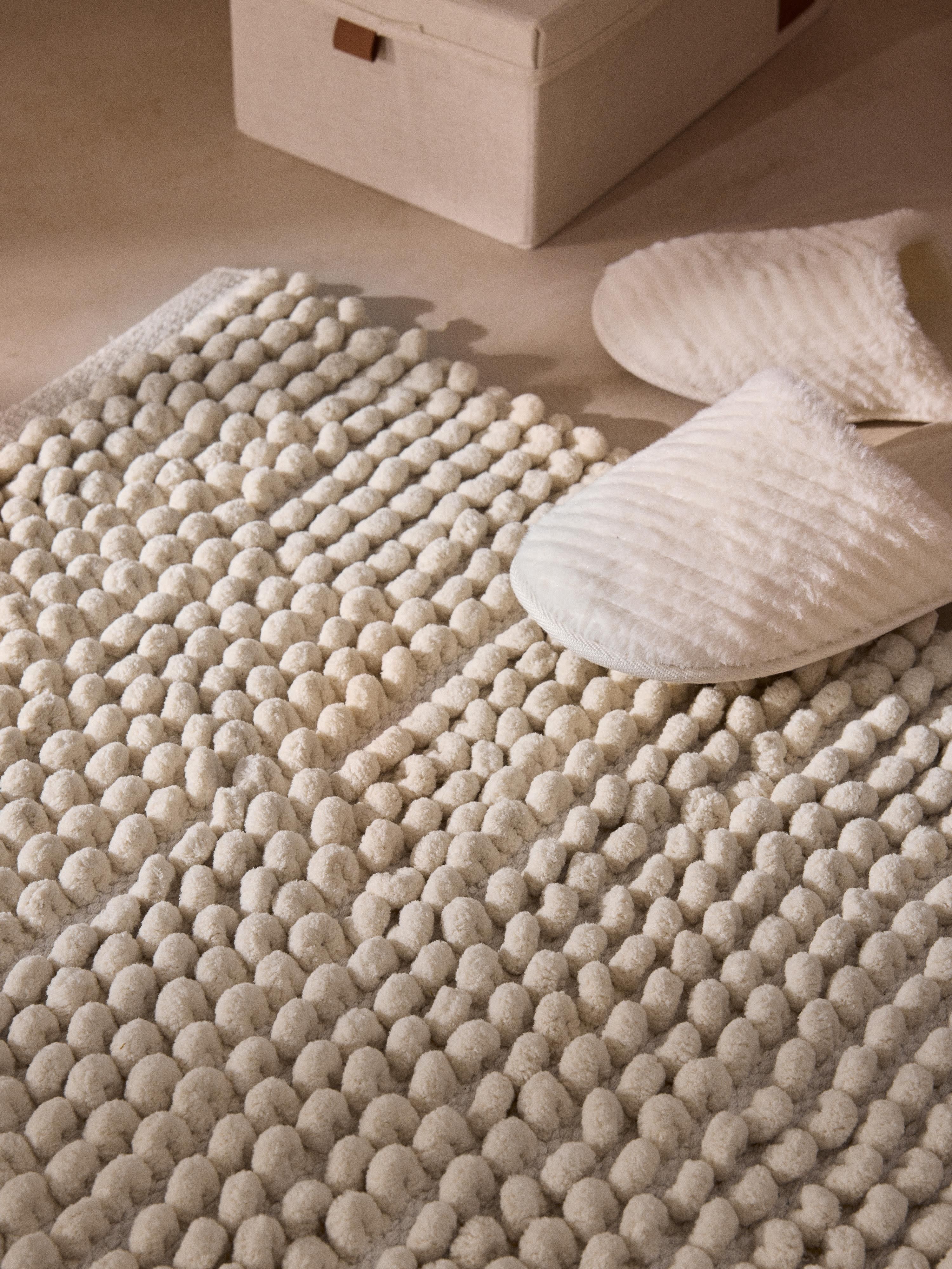 Brady Soft Bath Mat in A Loop Design