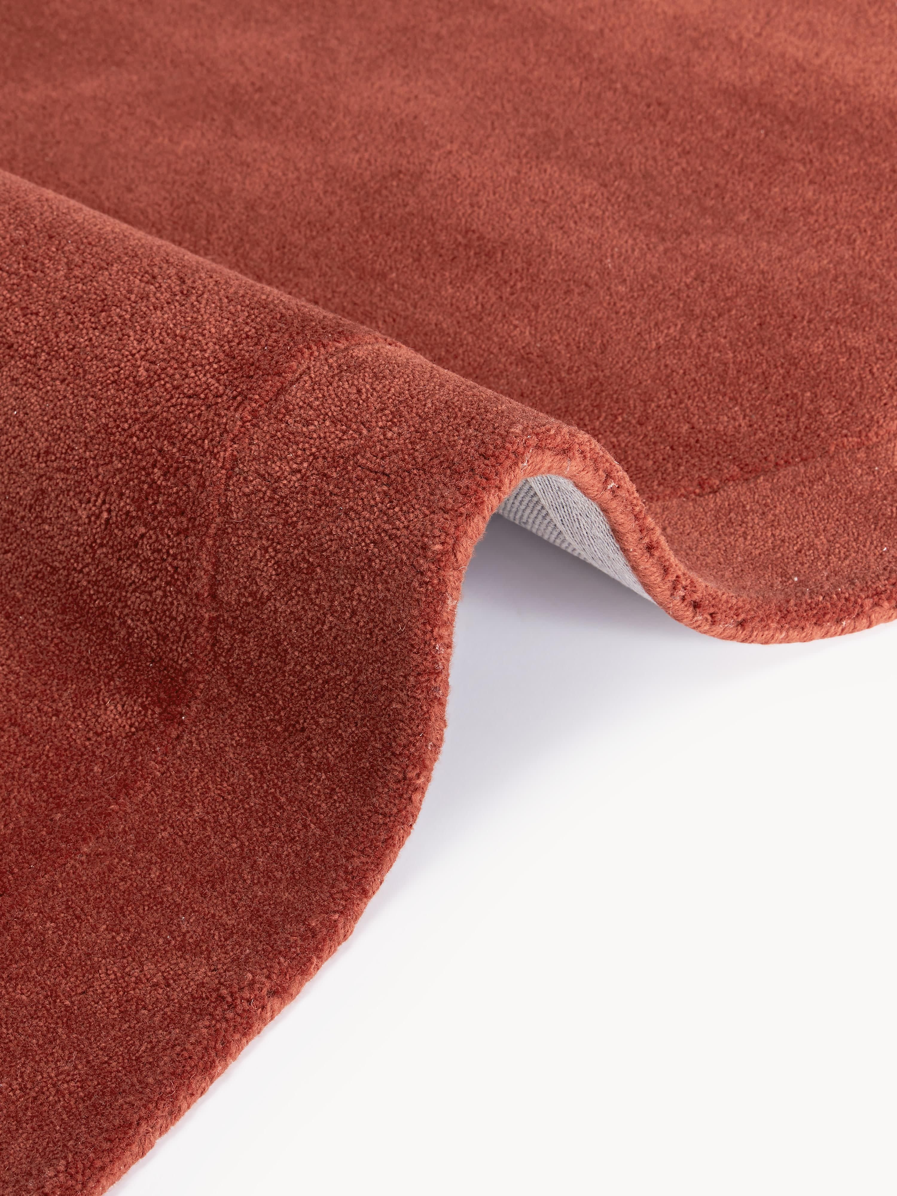 Kadey Organic-Shaped Hand-Tufted Wool Rug