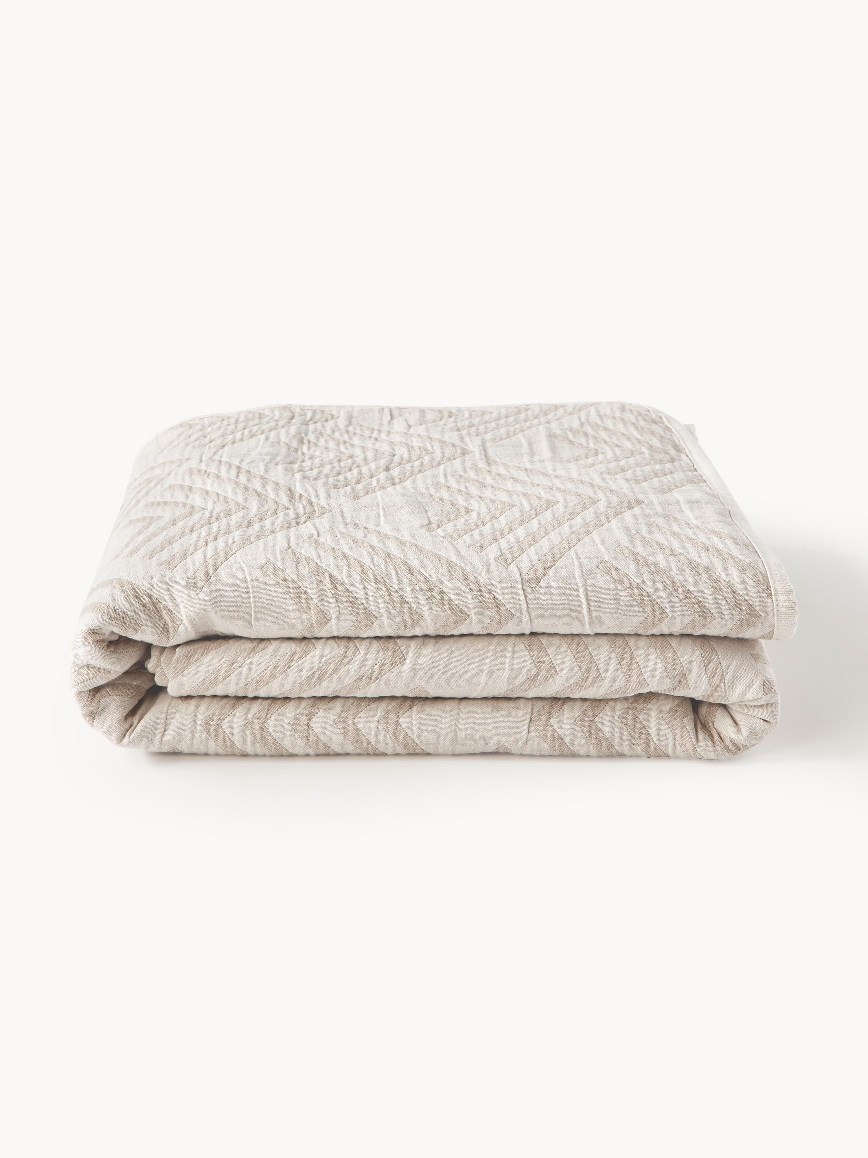 Milano Jacquard Bedspread with Graphic Pattern