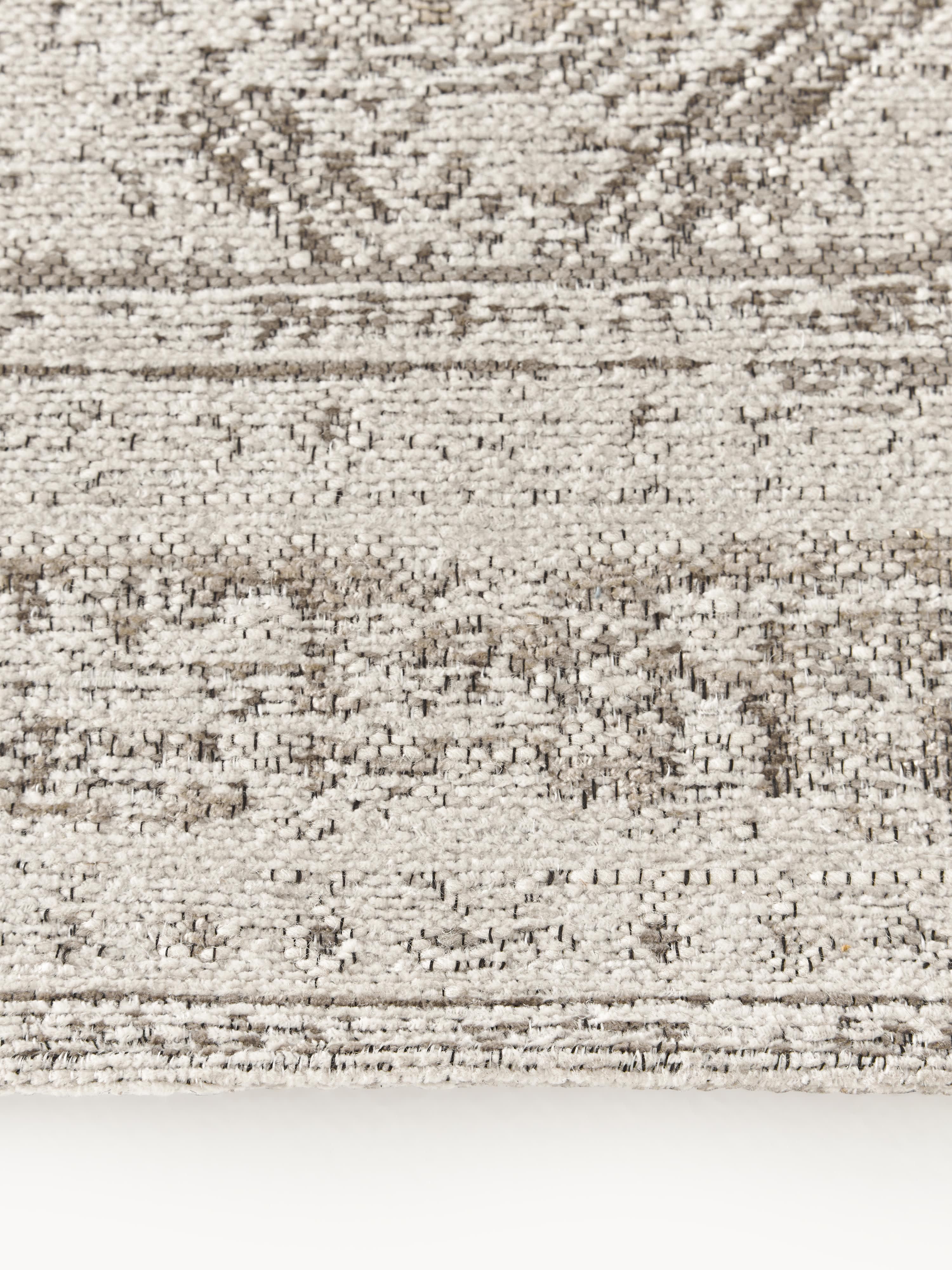 Mahdi Hand-Woven Chenille Rug
