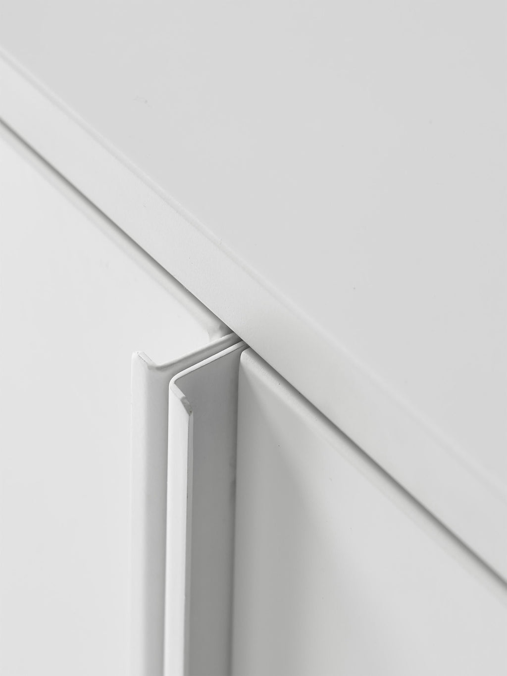 Elona Highboard