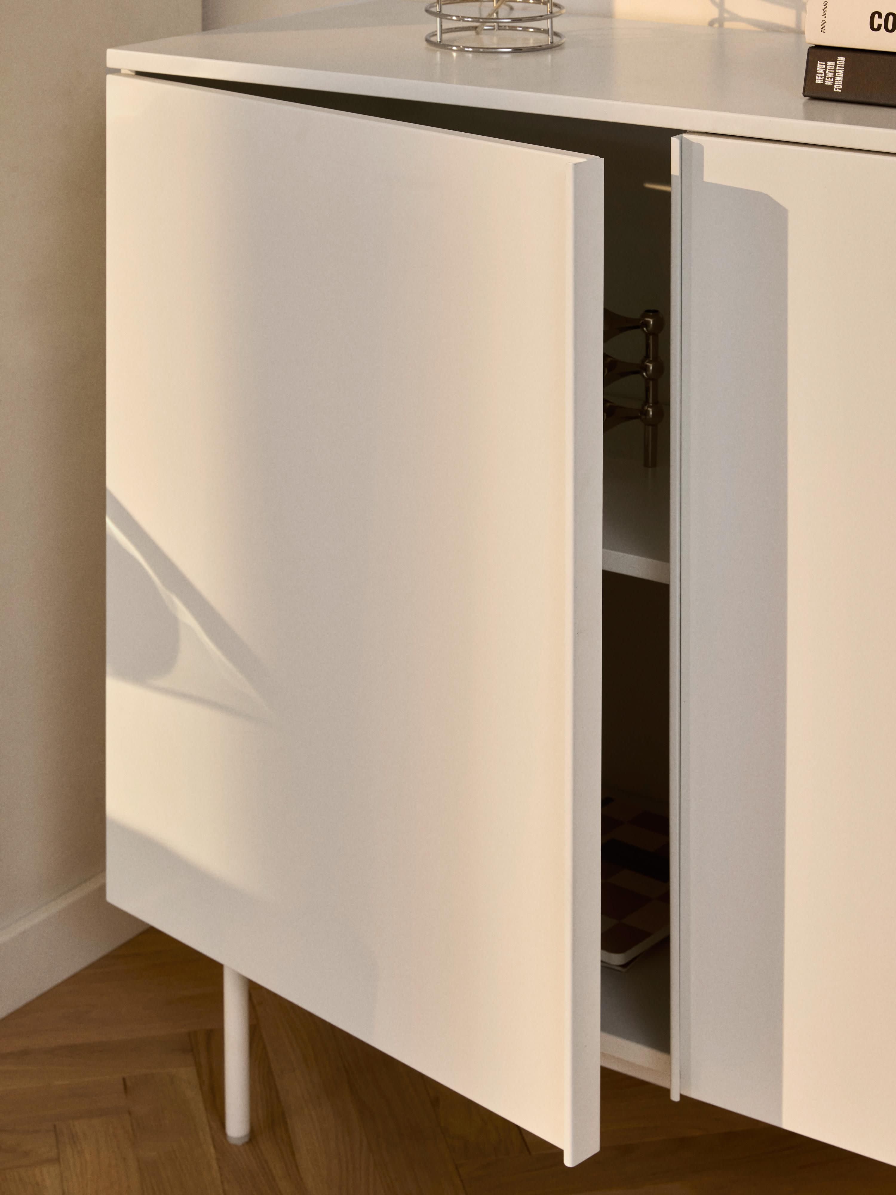 Elona Highboard
