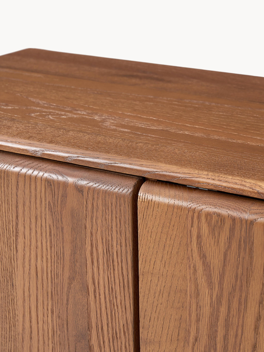Chandler Oak Wood Highboard