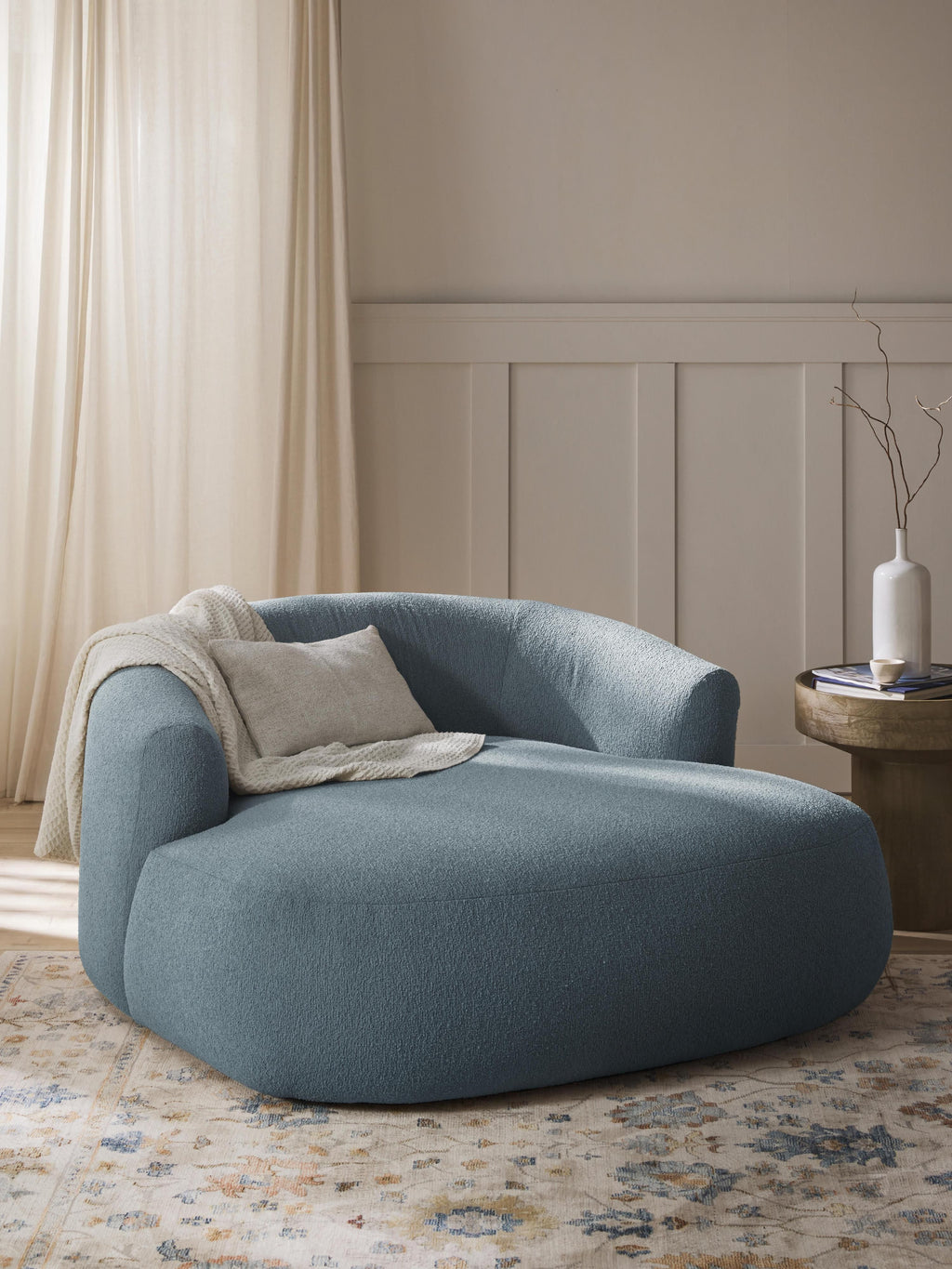 Sofia XL Bouclé Lounge Chair