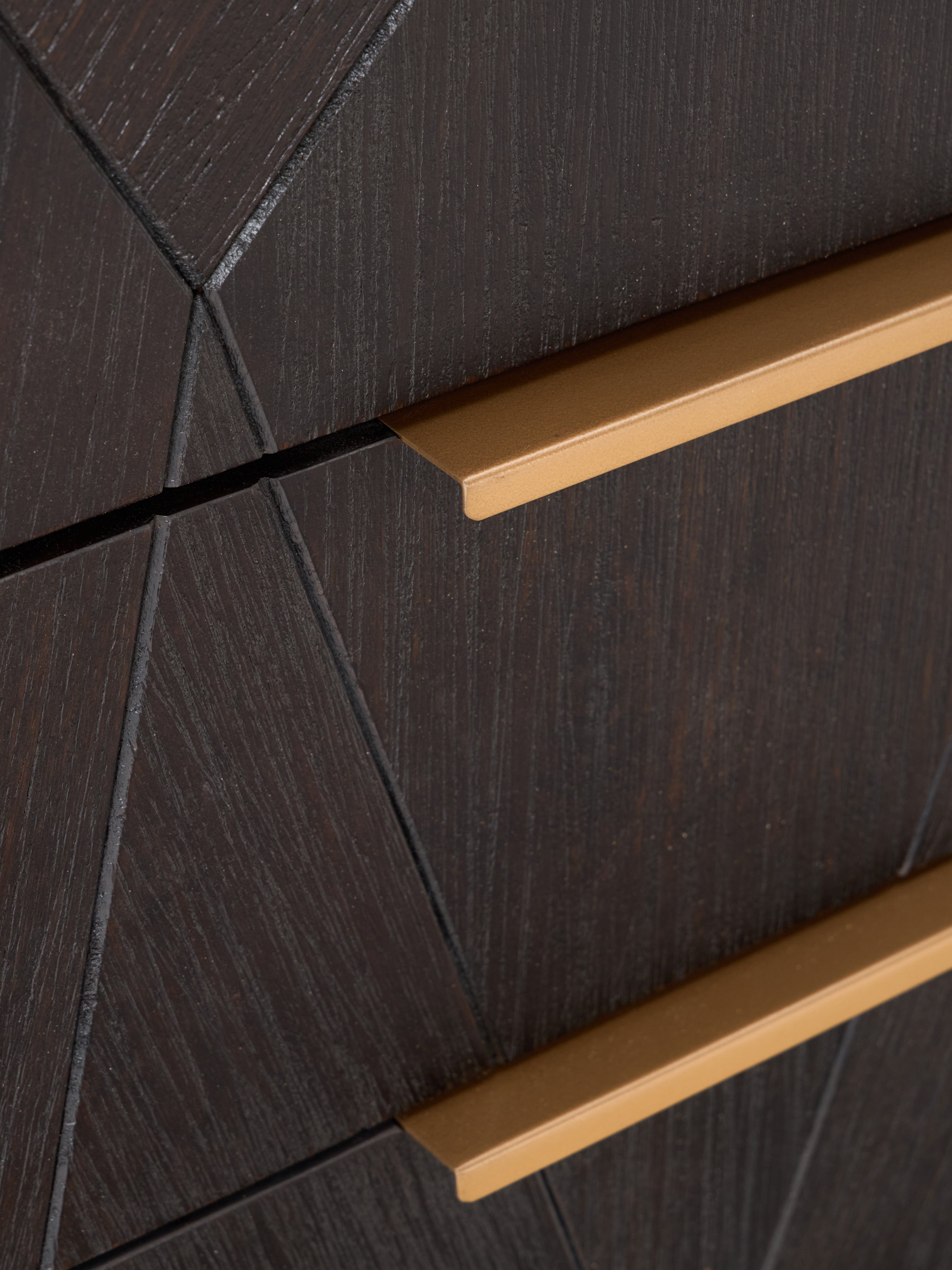 Harry Mango Wood Dresser