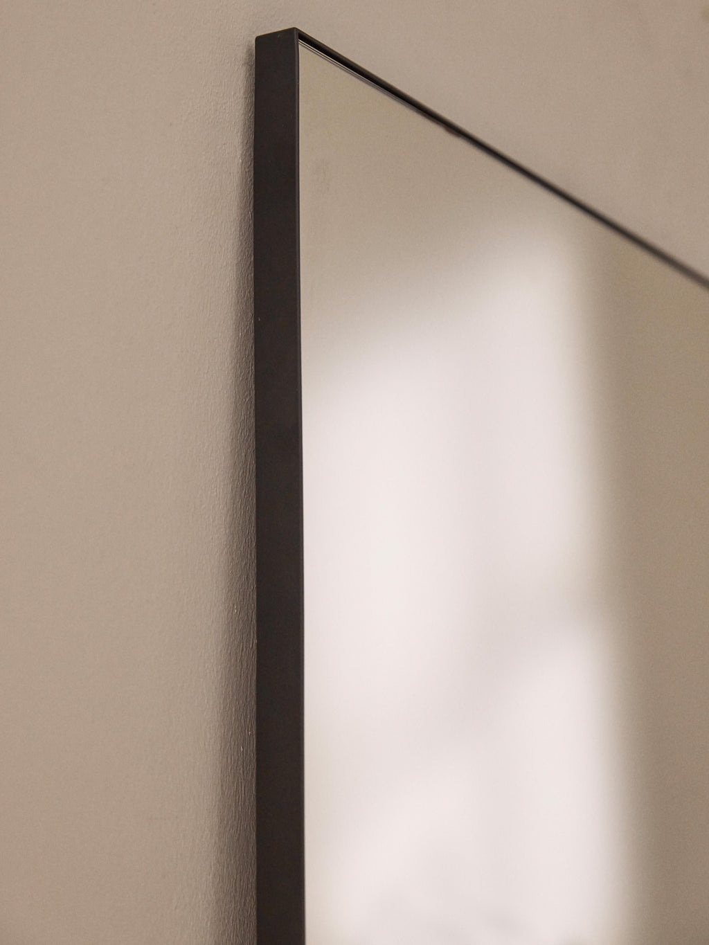 Cato XL Full-Length Leaner Mirror