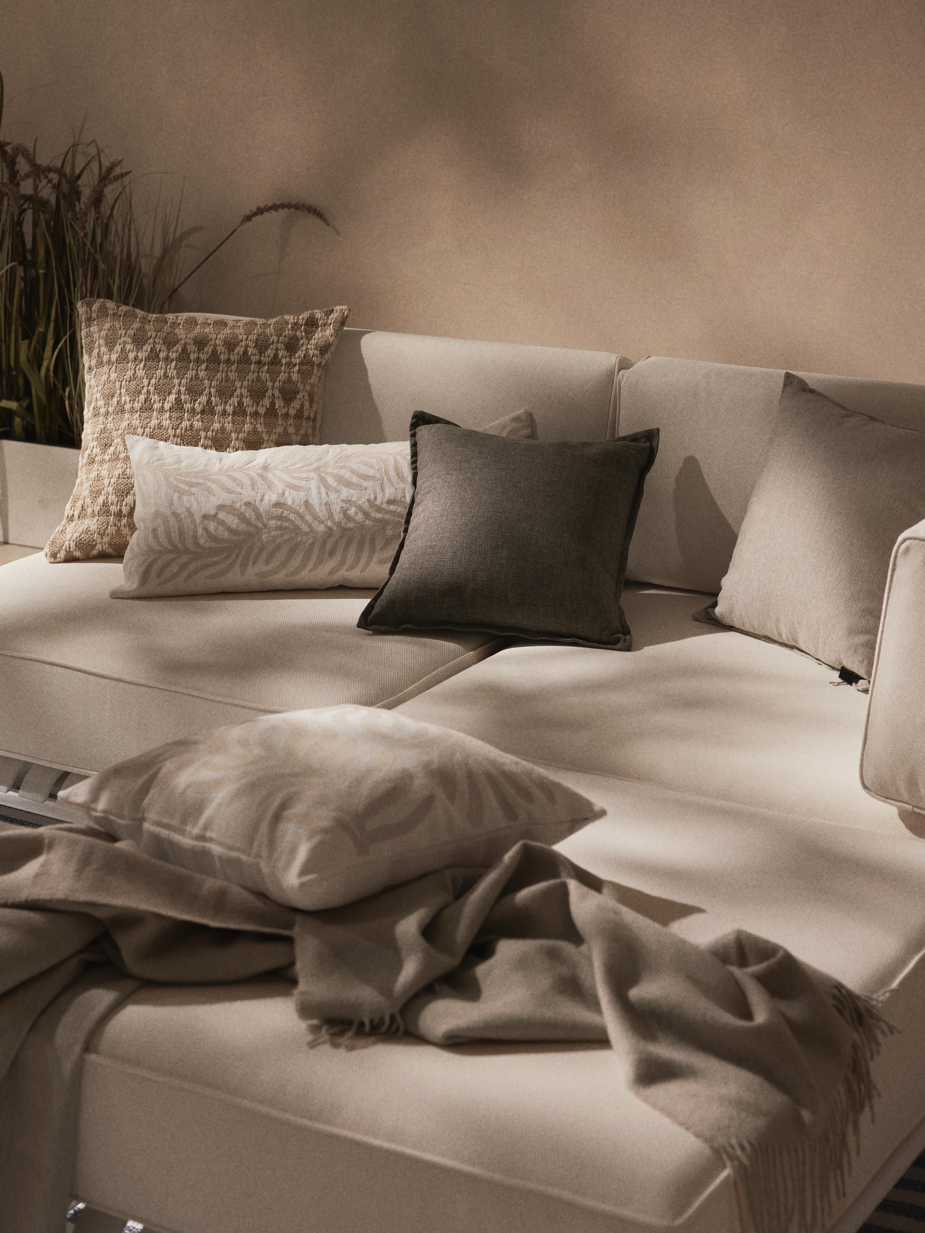 Oline Outdoor Cushion