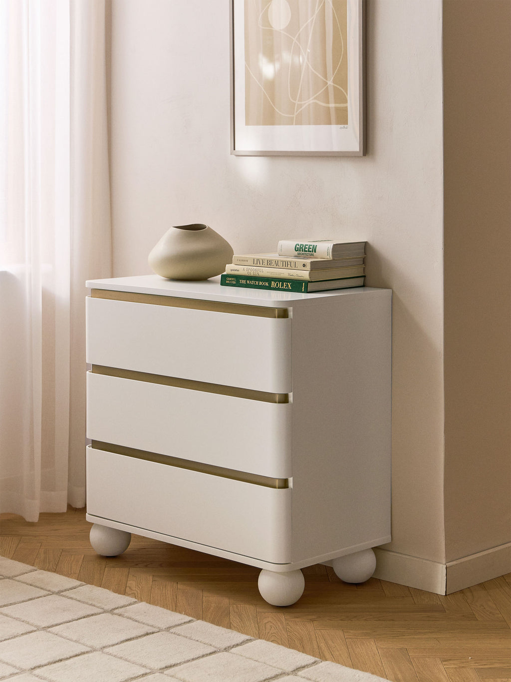 Bumba Chest of Drawers with Ball Feet