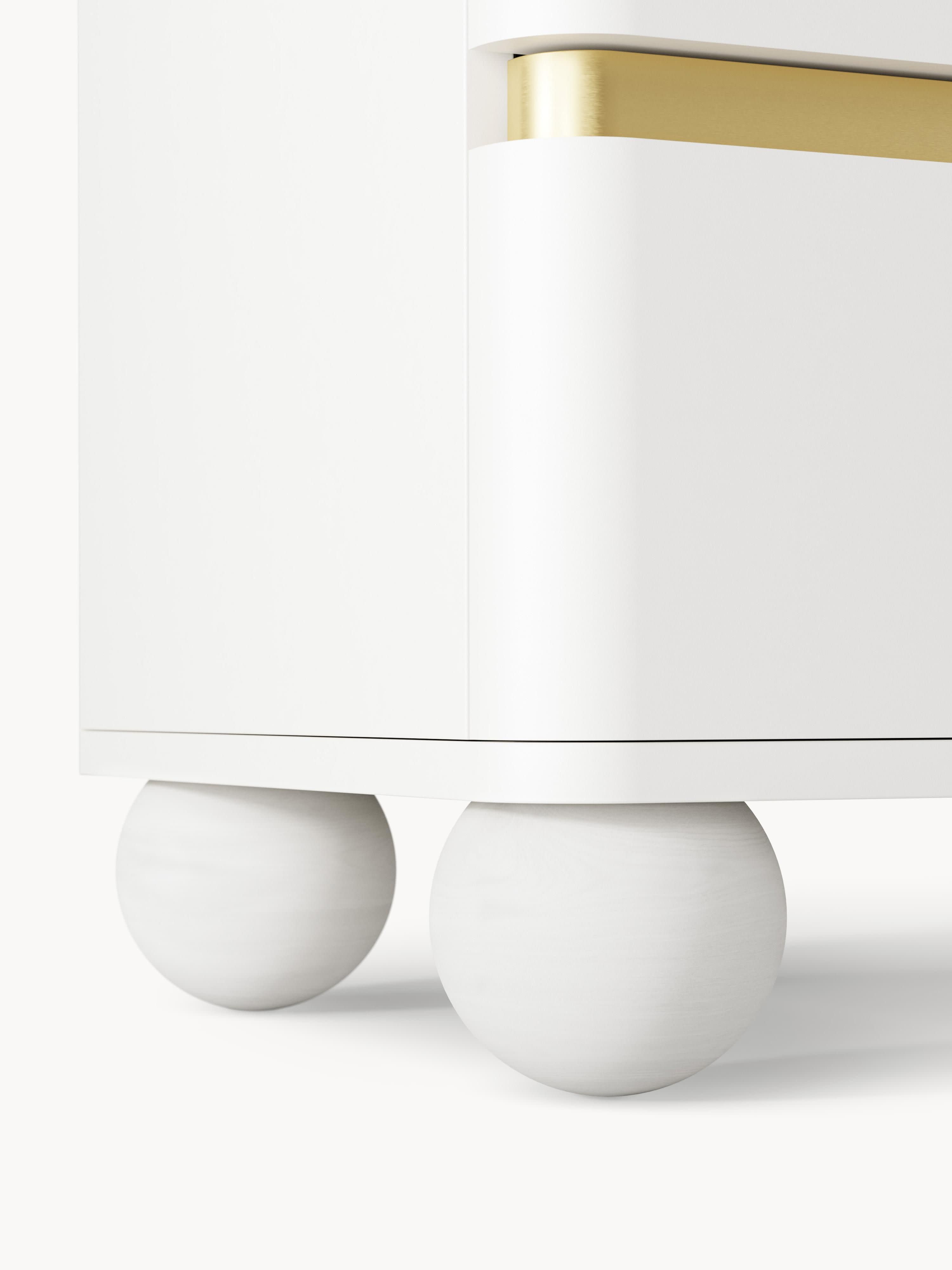Bumba Chest of Drawers with Ball Feet