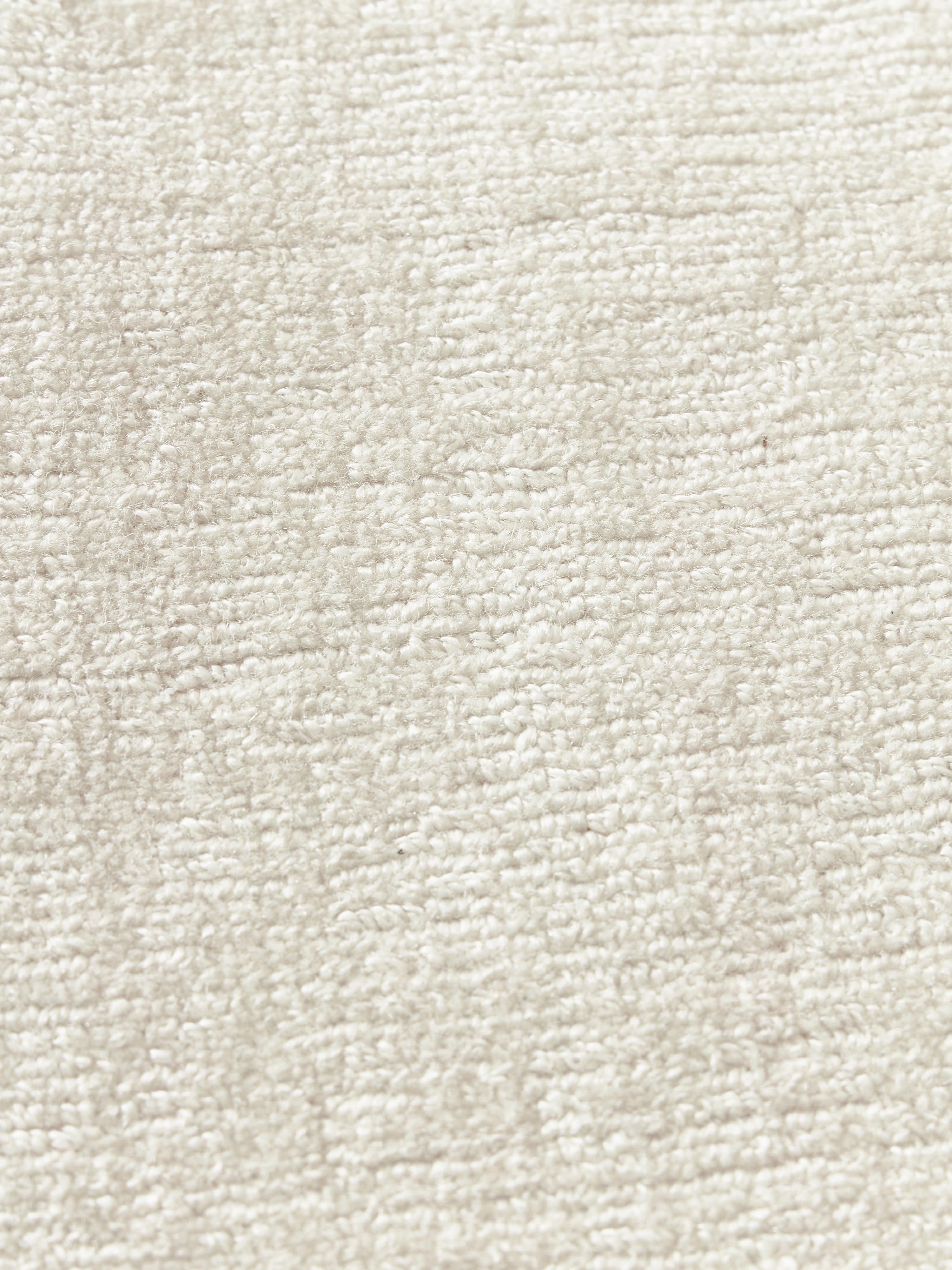 Kari Round Low-Pile Rug