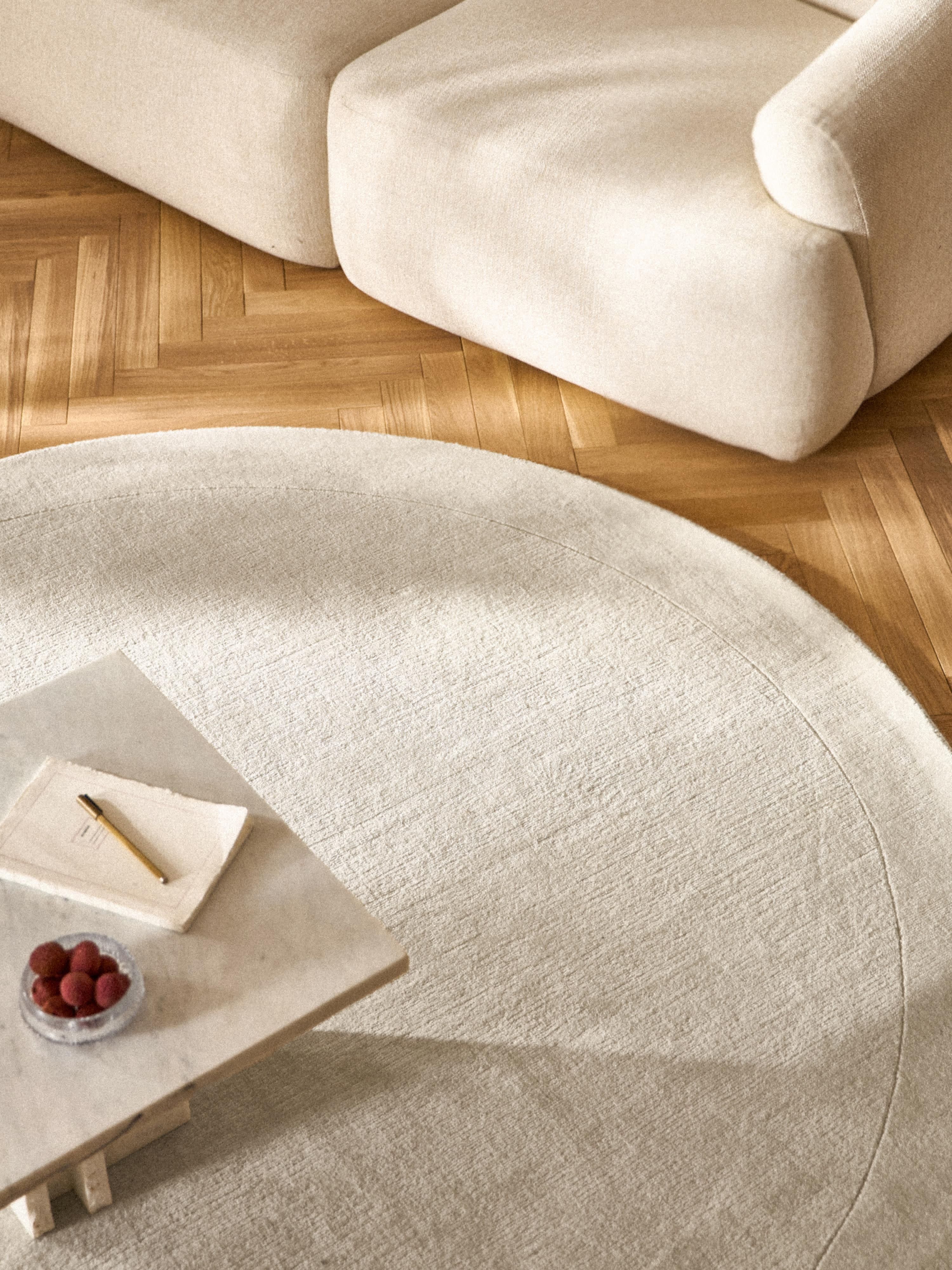 Kari Round Low-Pile Rug