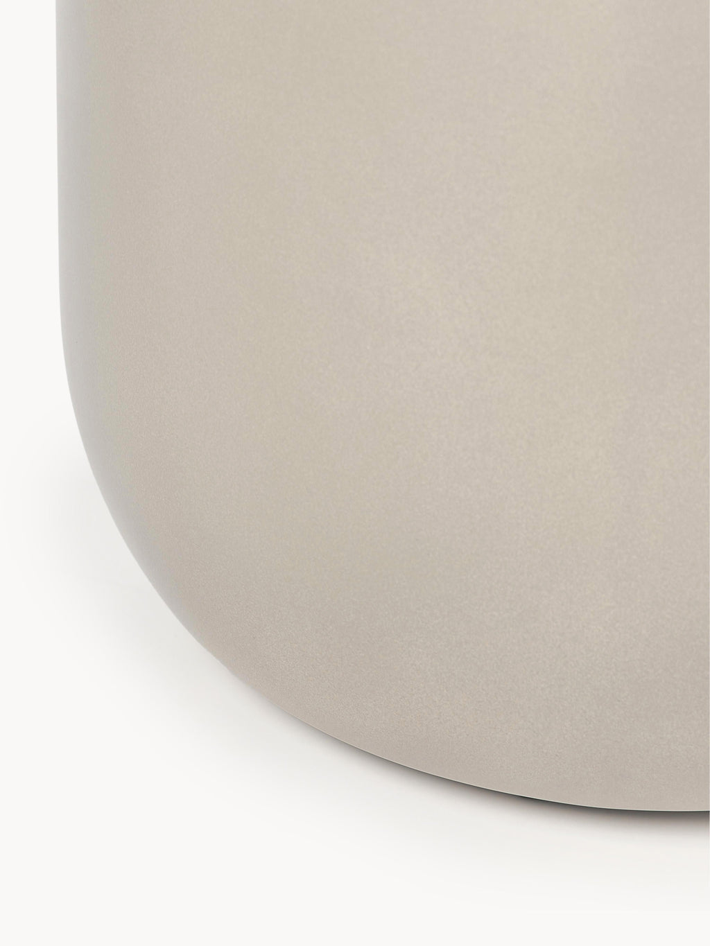 Rona Round In- & Outdoor Side Table