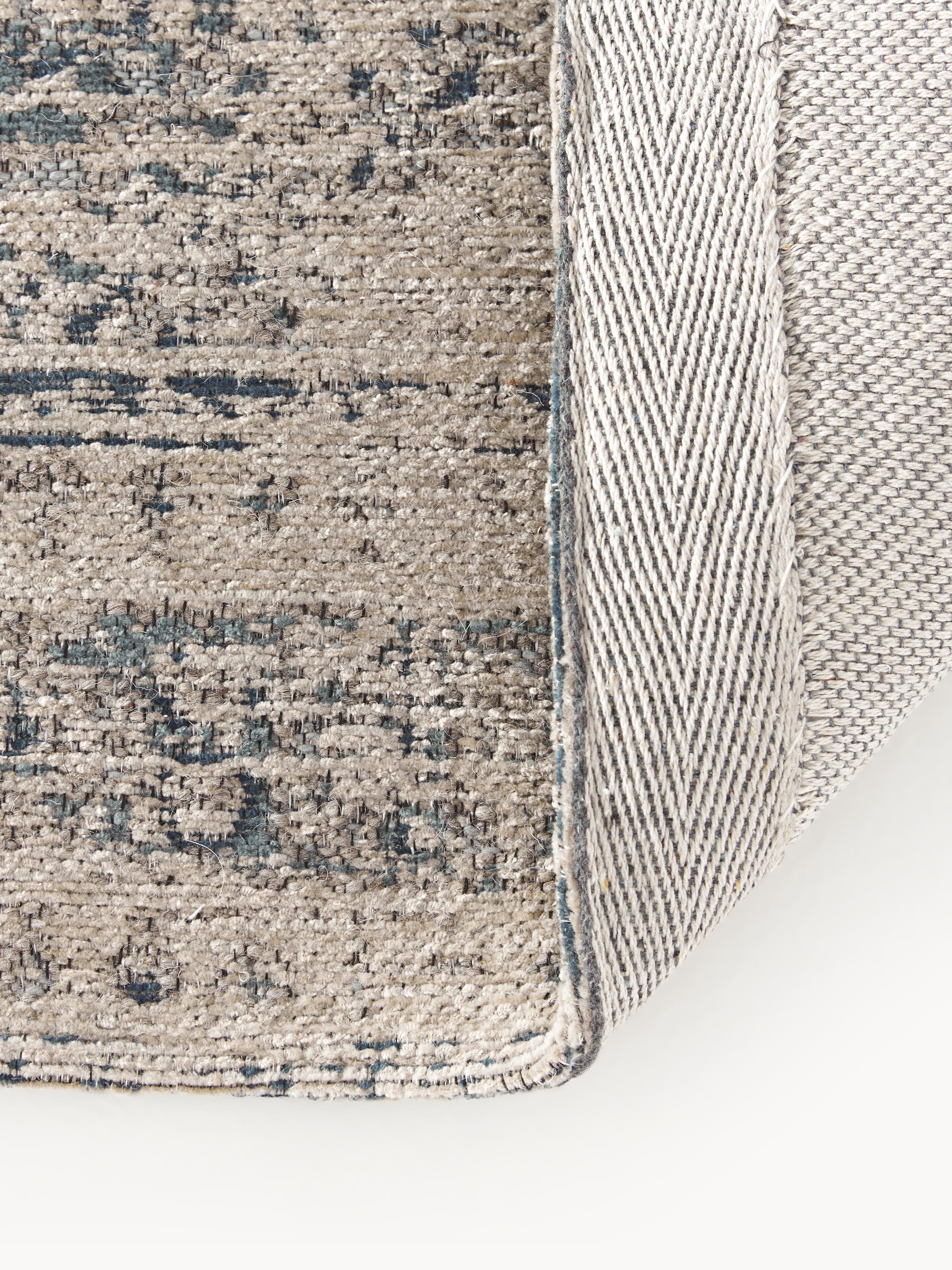 Mahdi Hand-Woven Chenille Rug