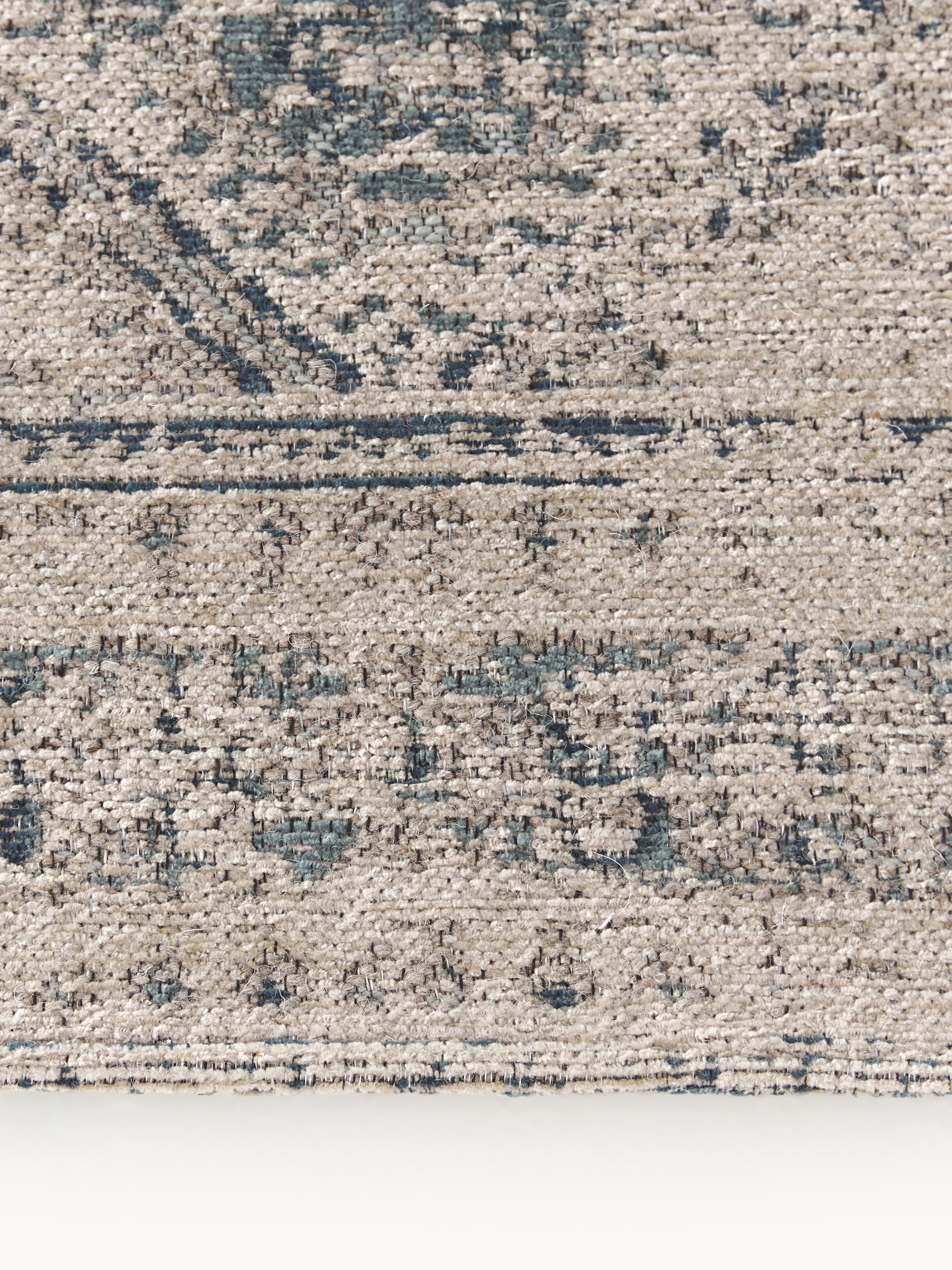 Mahdi Hand-Woven Chenille Rug