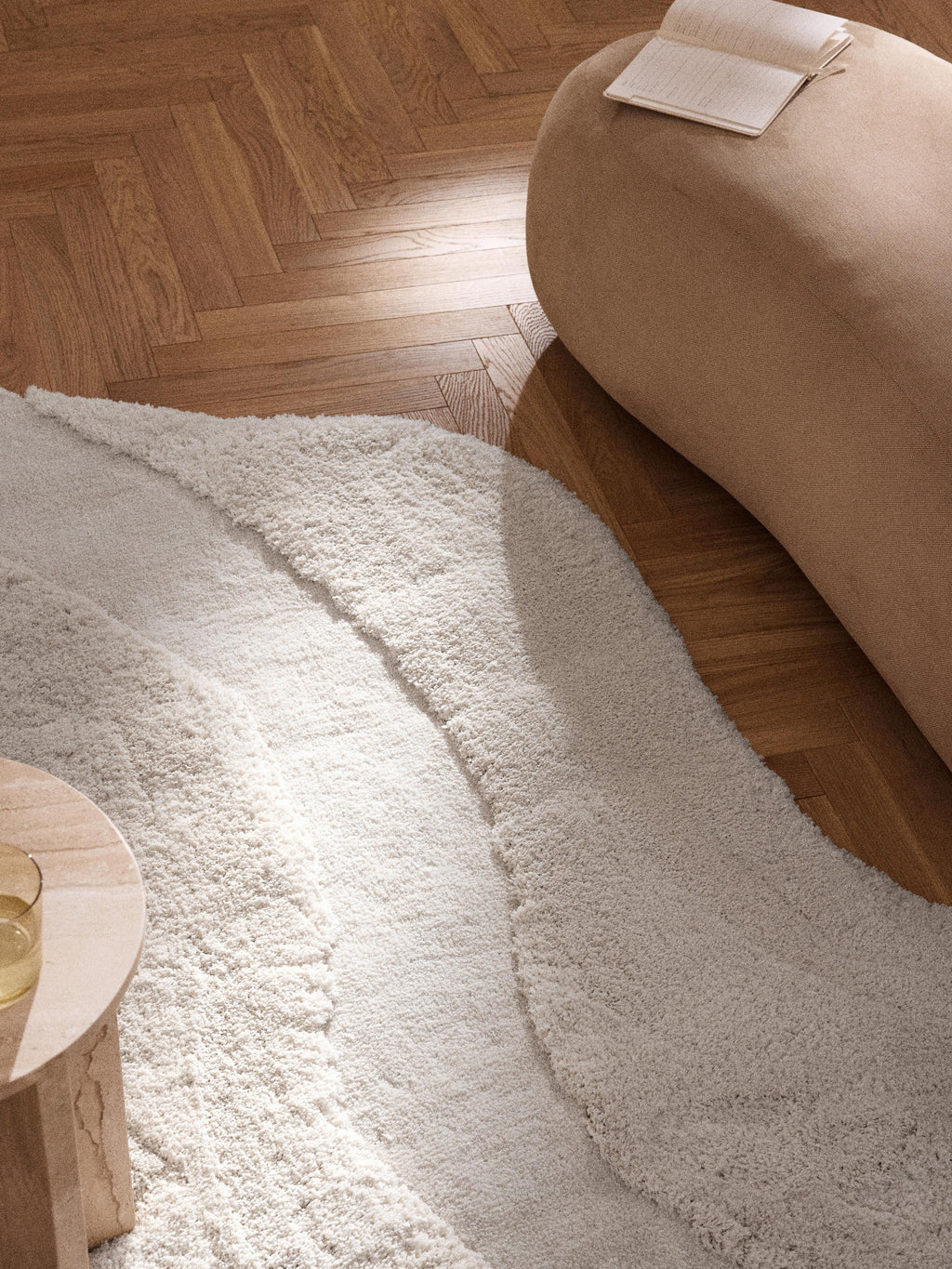 Kyla Organic-Shaped High-Low Rug
