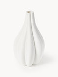 Gallery image 1 - 3D Printed Porcelain Vase Sonata