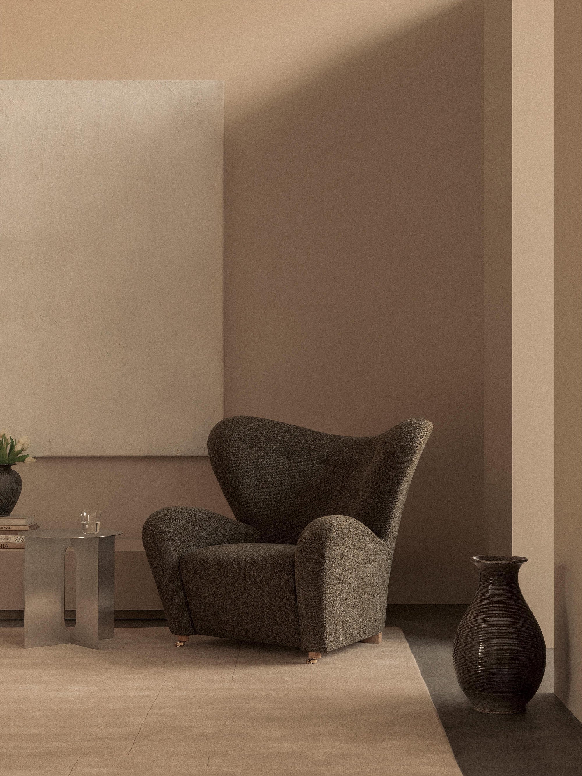 Androgyne Round Side Table