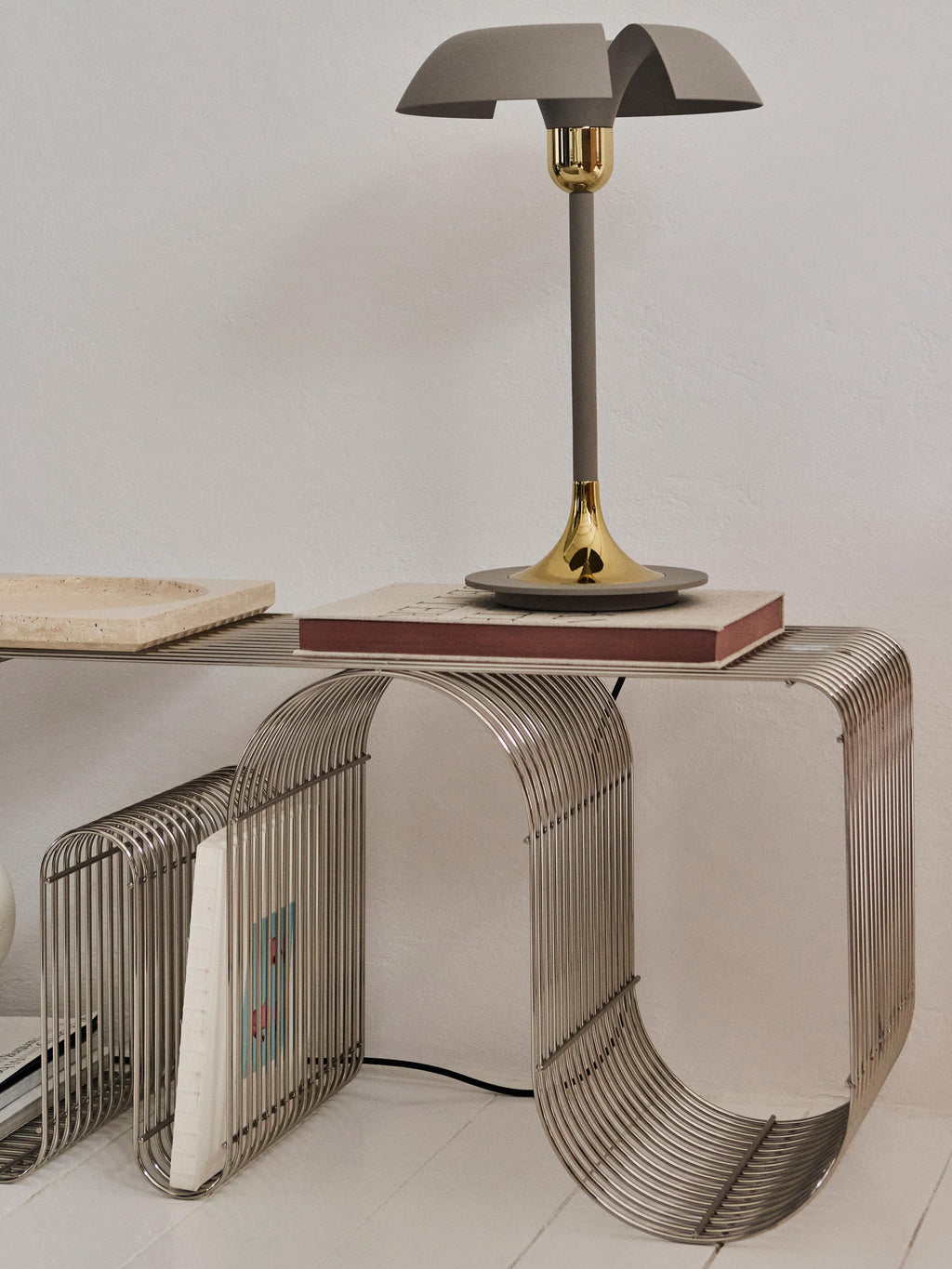 Curva Metal Bench
