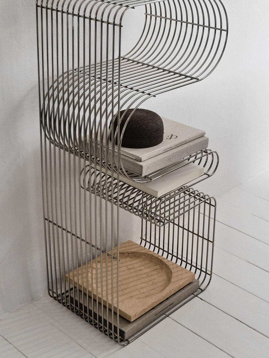 Curva Metal Bench