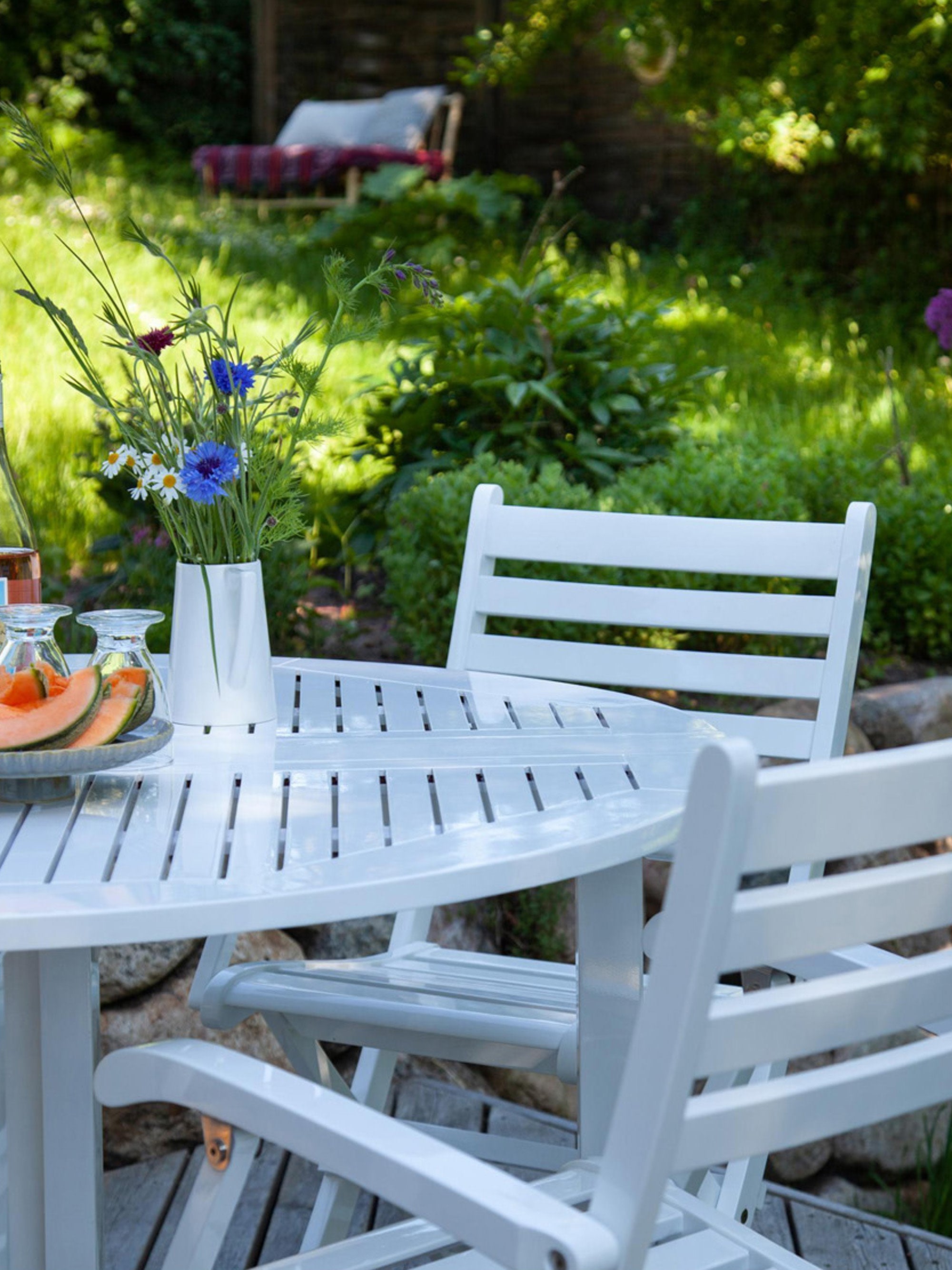 Butterfly Round Folding Garden Table