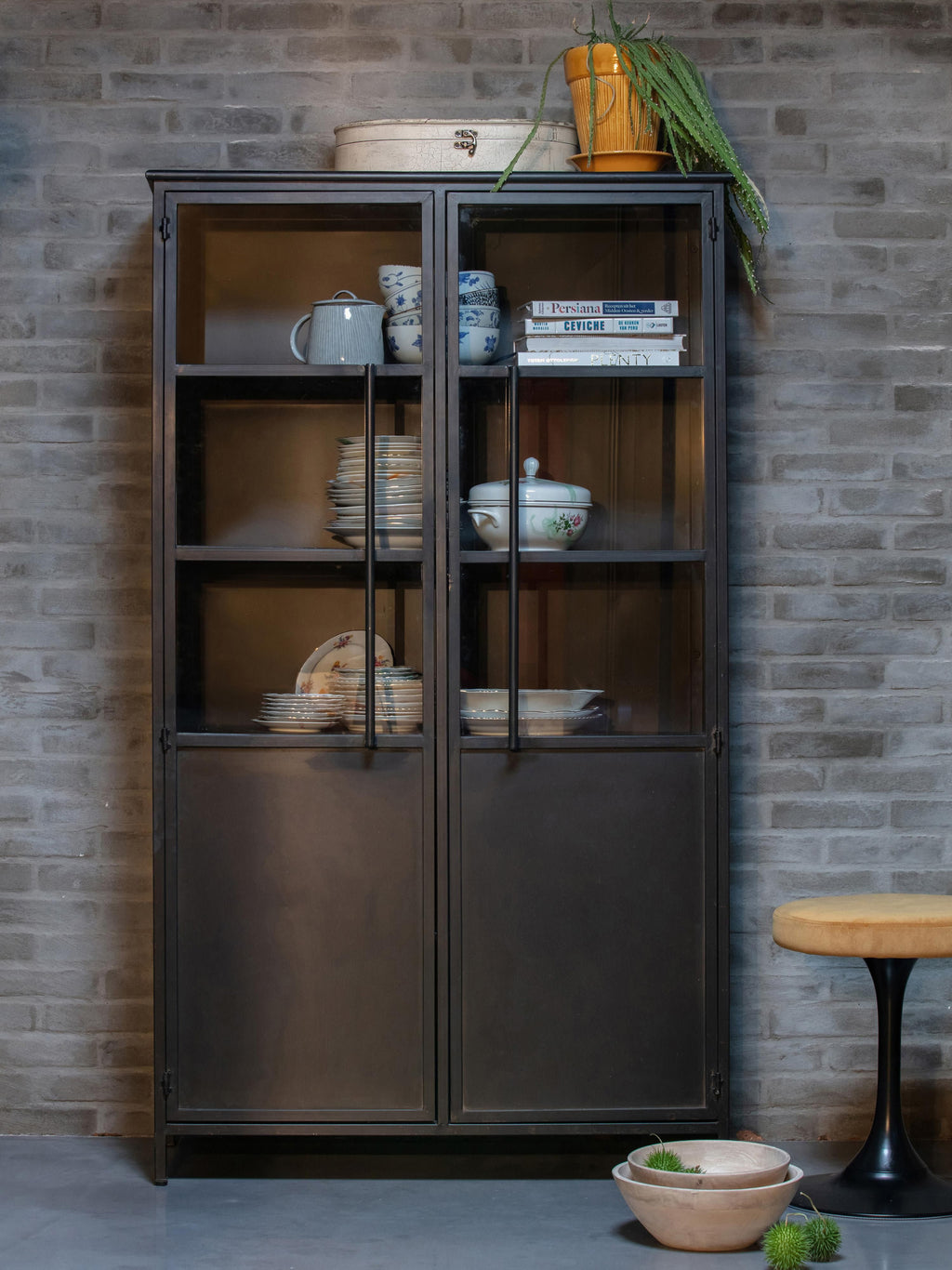 Exhibit Metal Display Cabinet