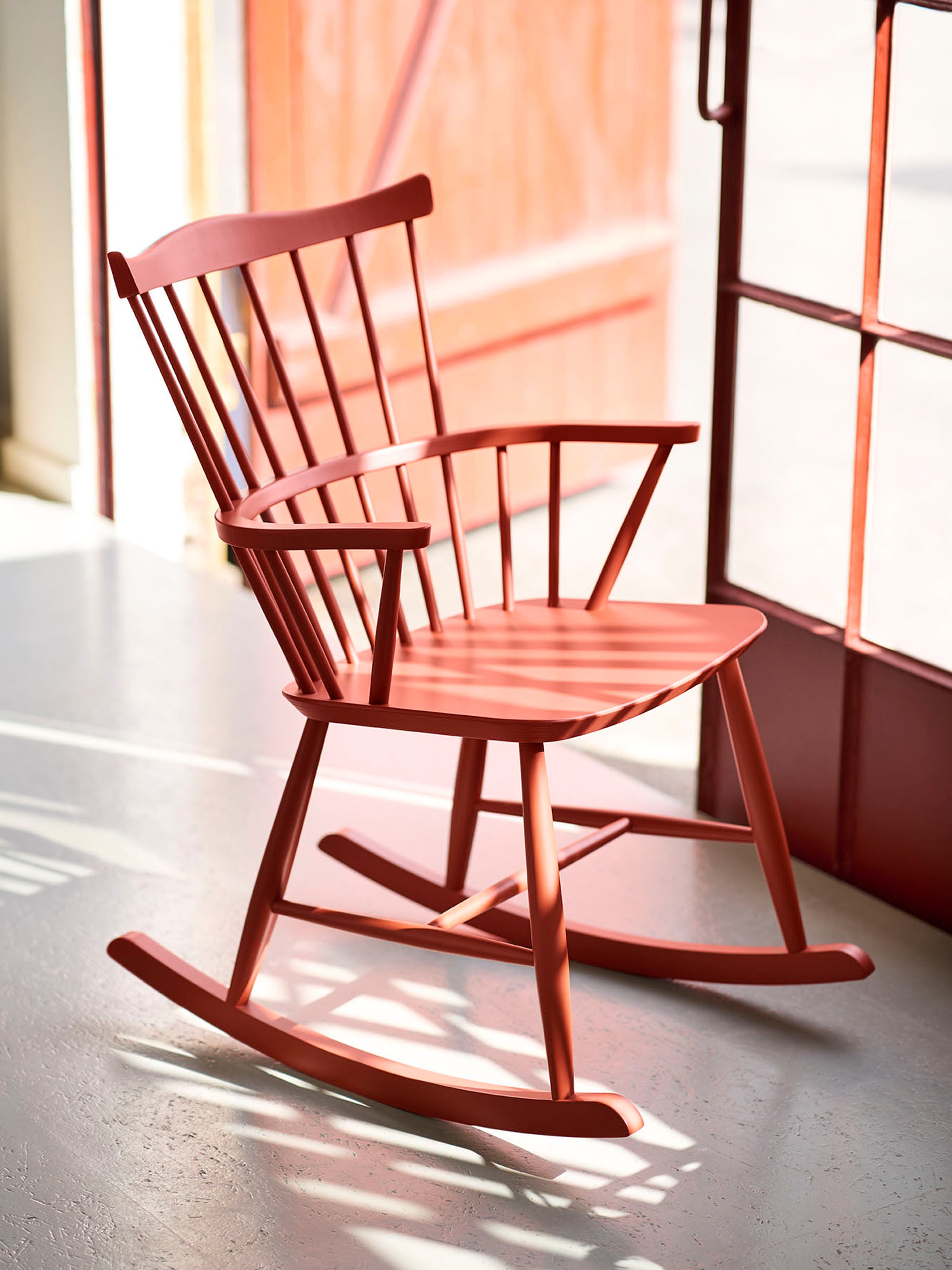 J52G Handmade Beech Wood Rocking Chair