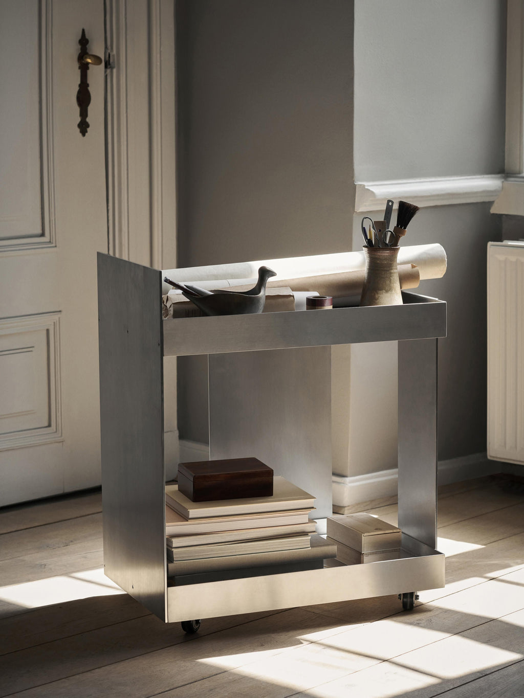 Lager Metal Serving Trolley