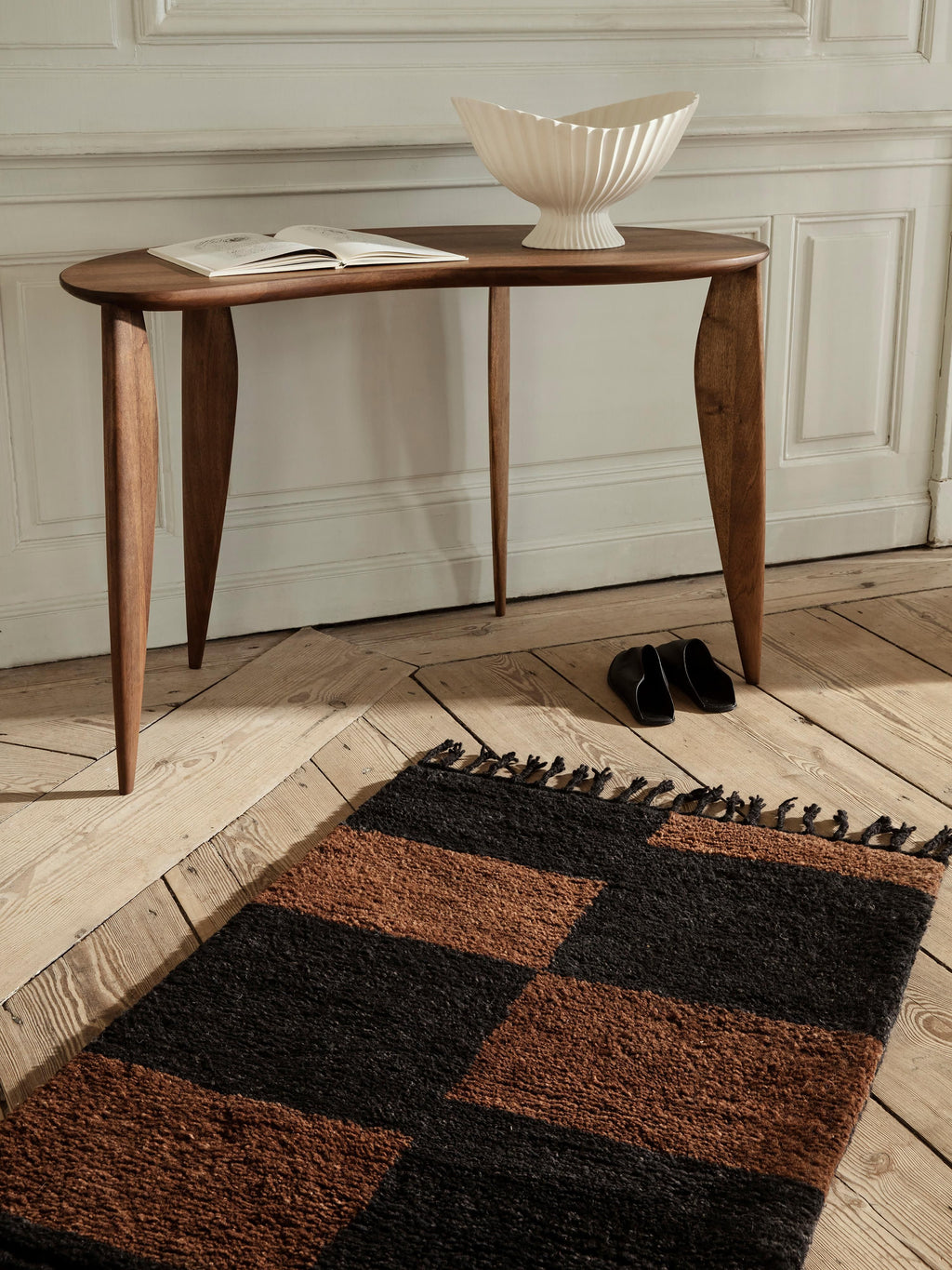 Feve Walnut Wood Desk in Organic Shape