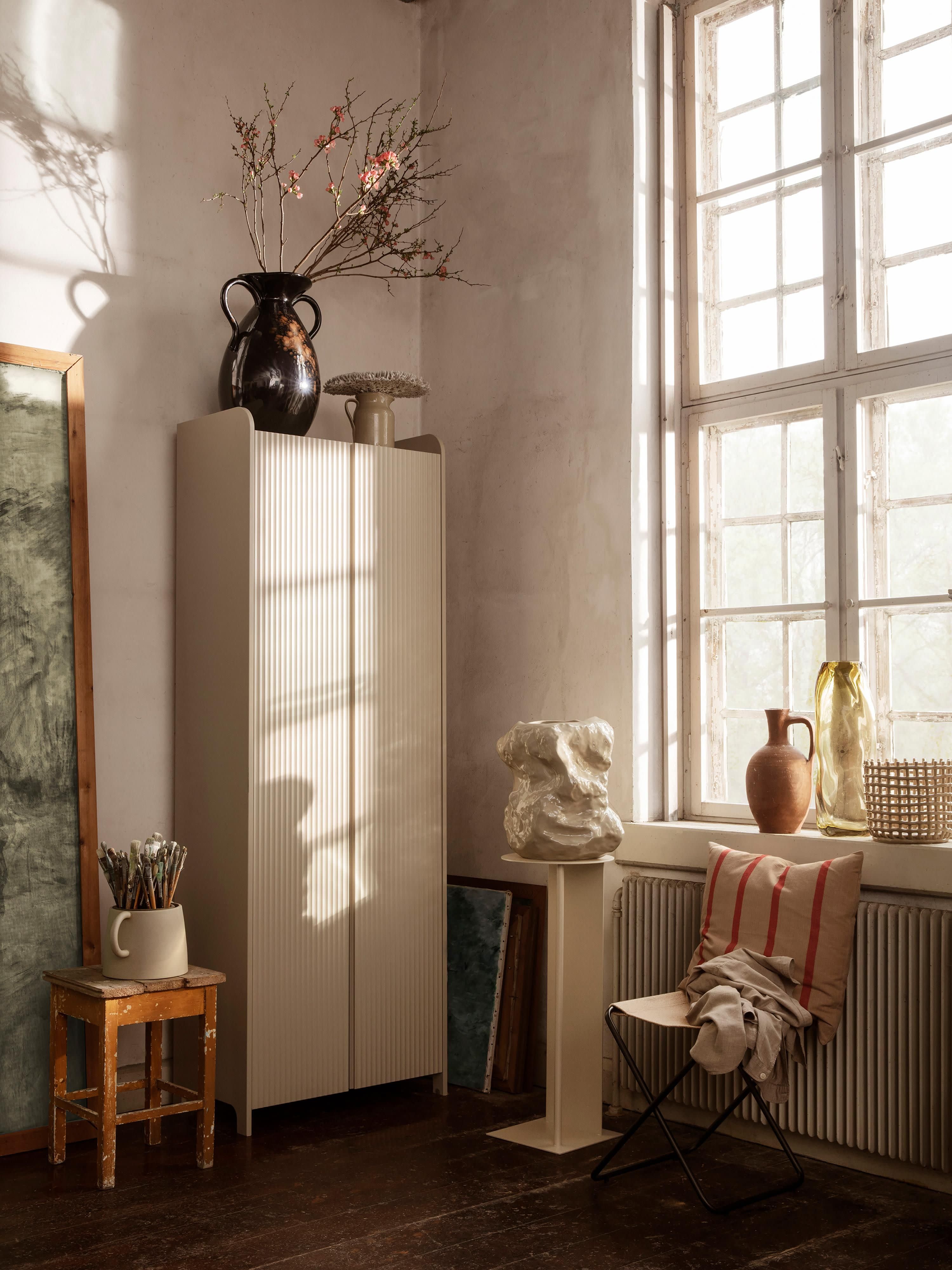 Sill Wooden Wardrobe