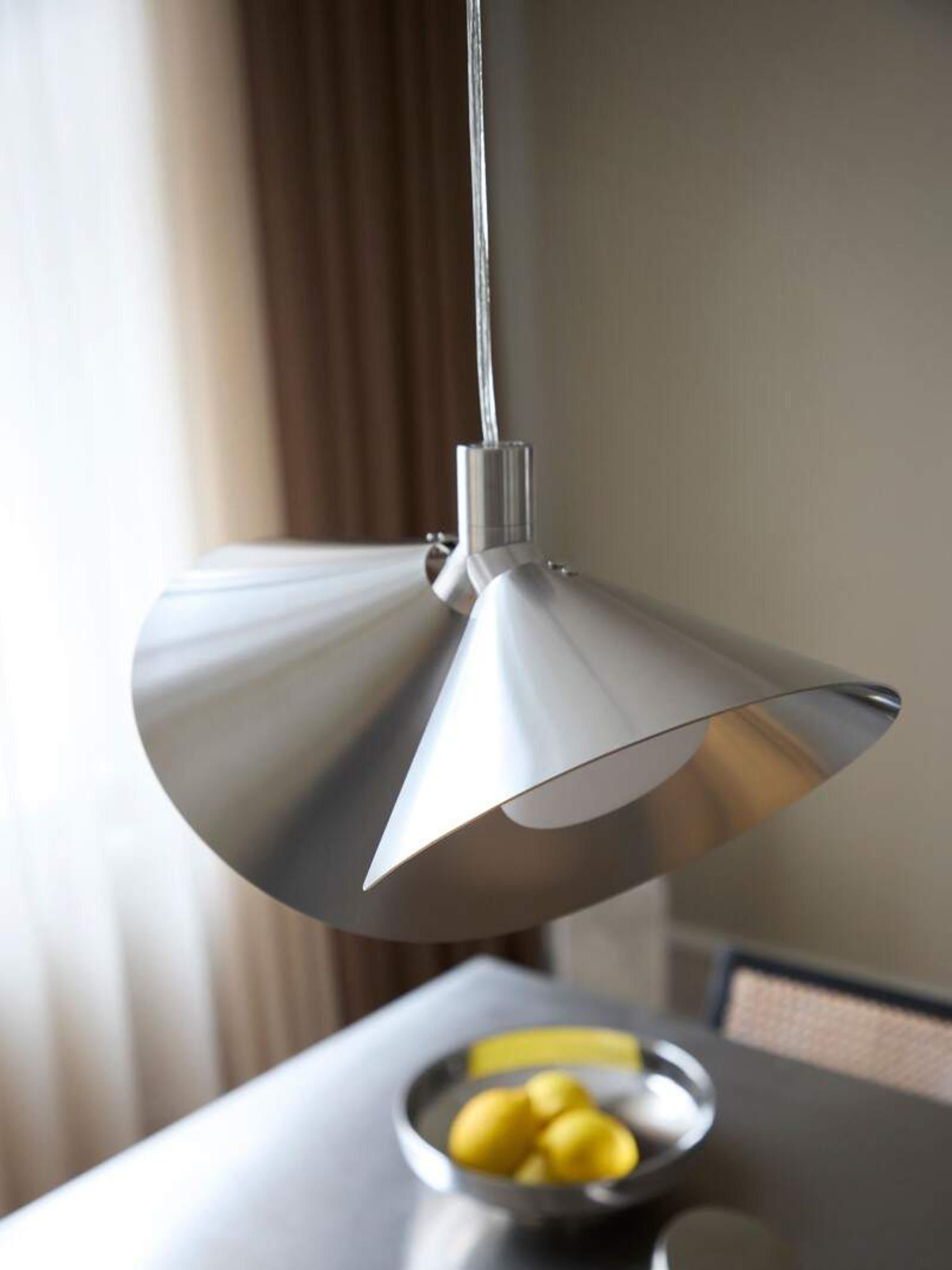 Peel Small Pendant Light