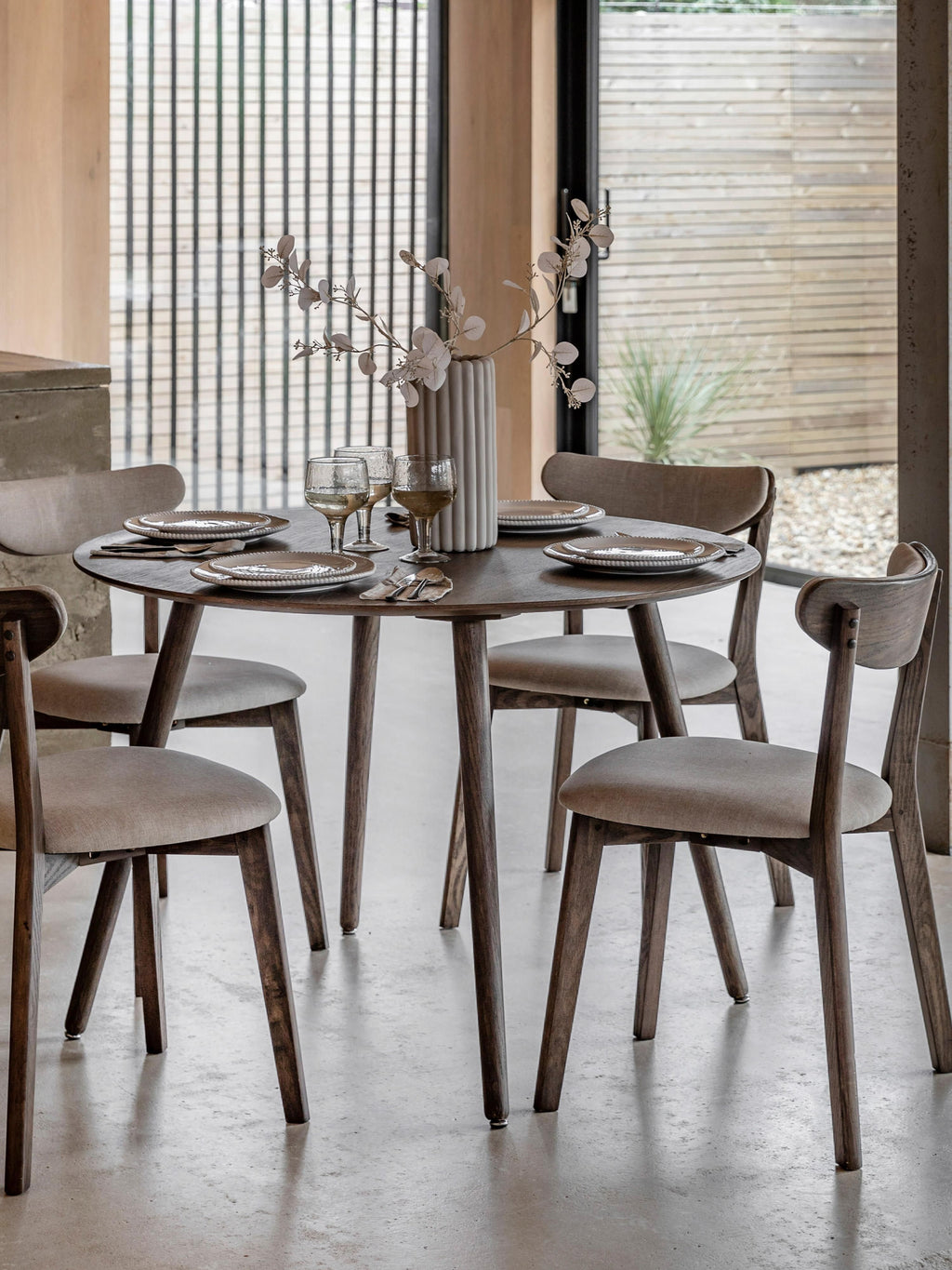 Hatfield Round Oak Wood Dining Table, Ø 110 cm