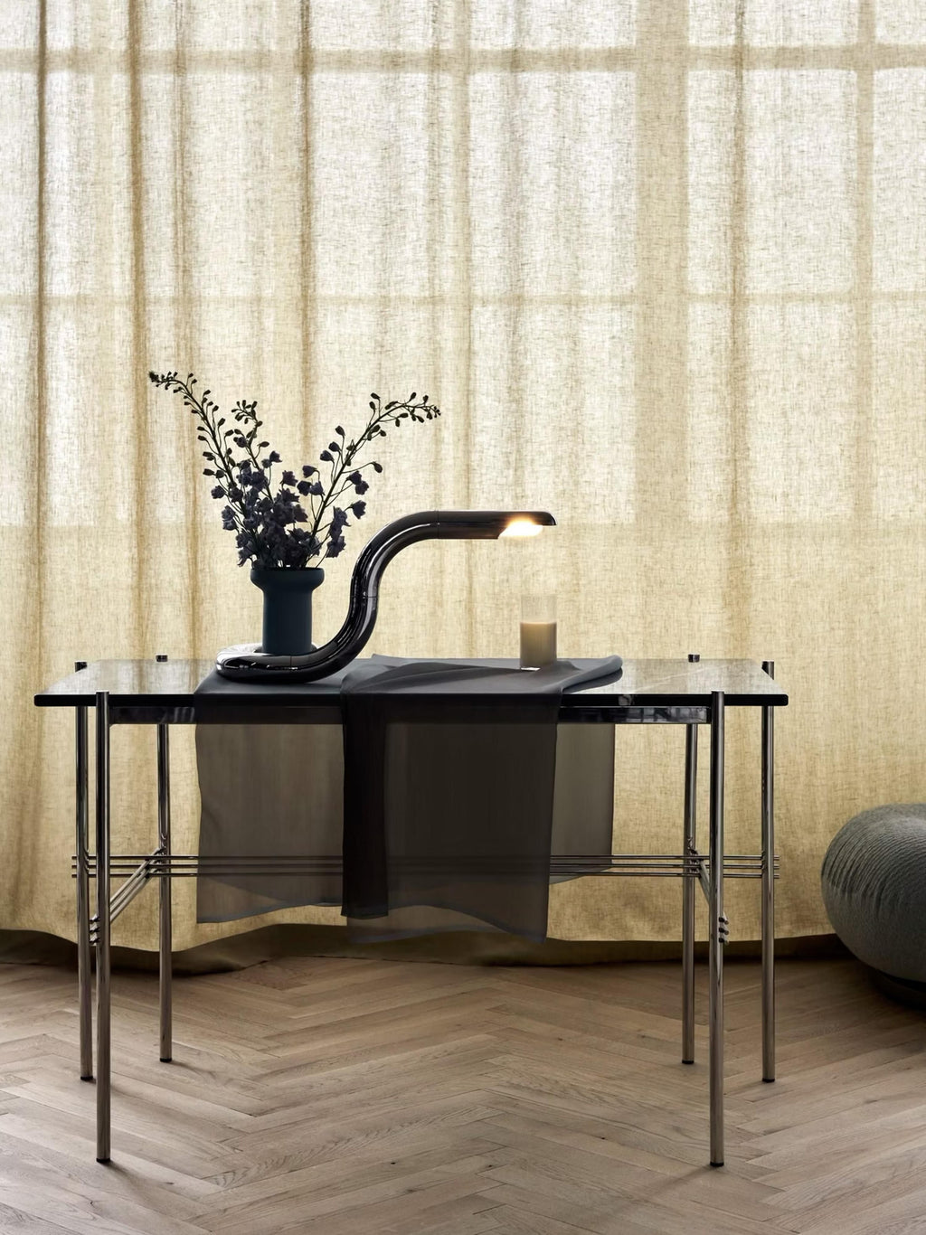 Aspide Small Adjustable Table Lamp