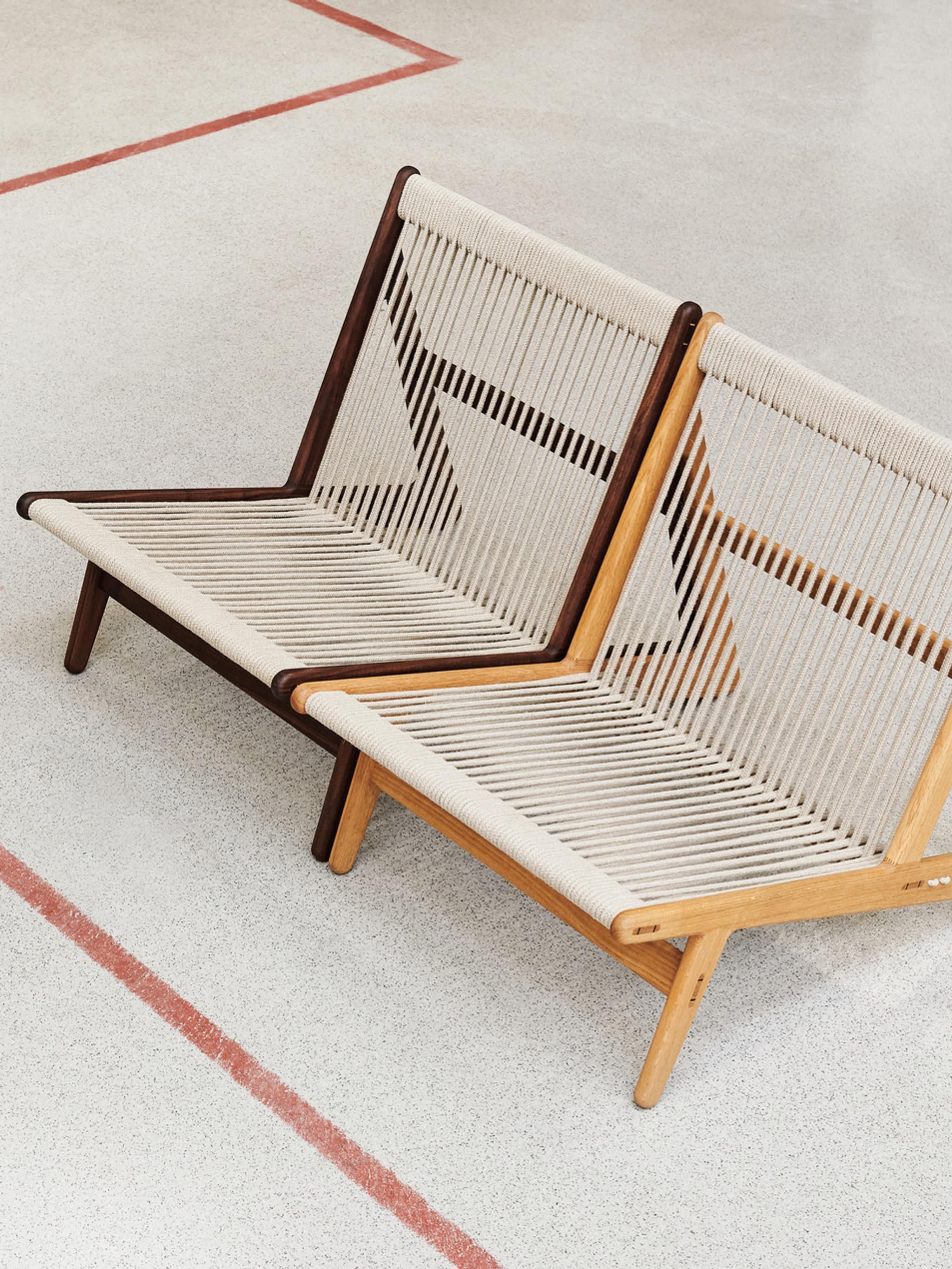 Initial Handmade Oak Wood Lounge Chair MR01 with Seat Cushion
