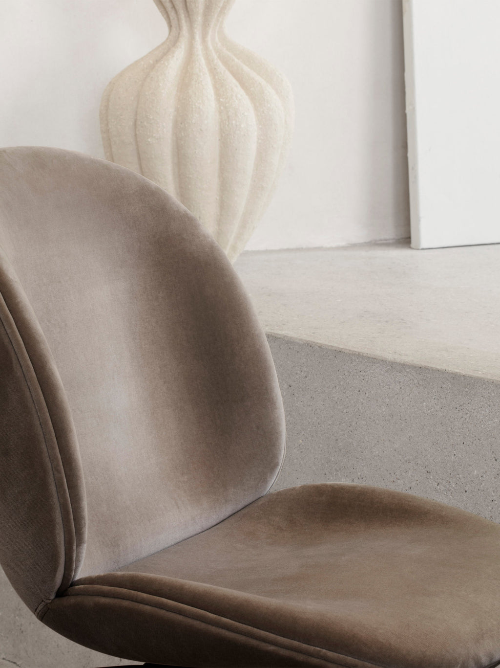Beetle Velvet Dining Chair
