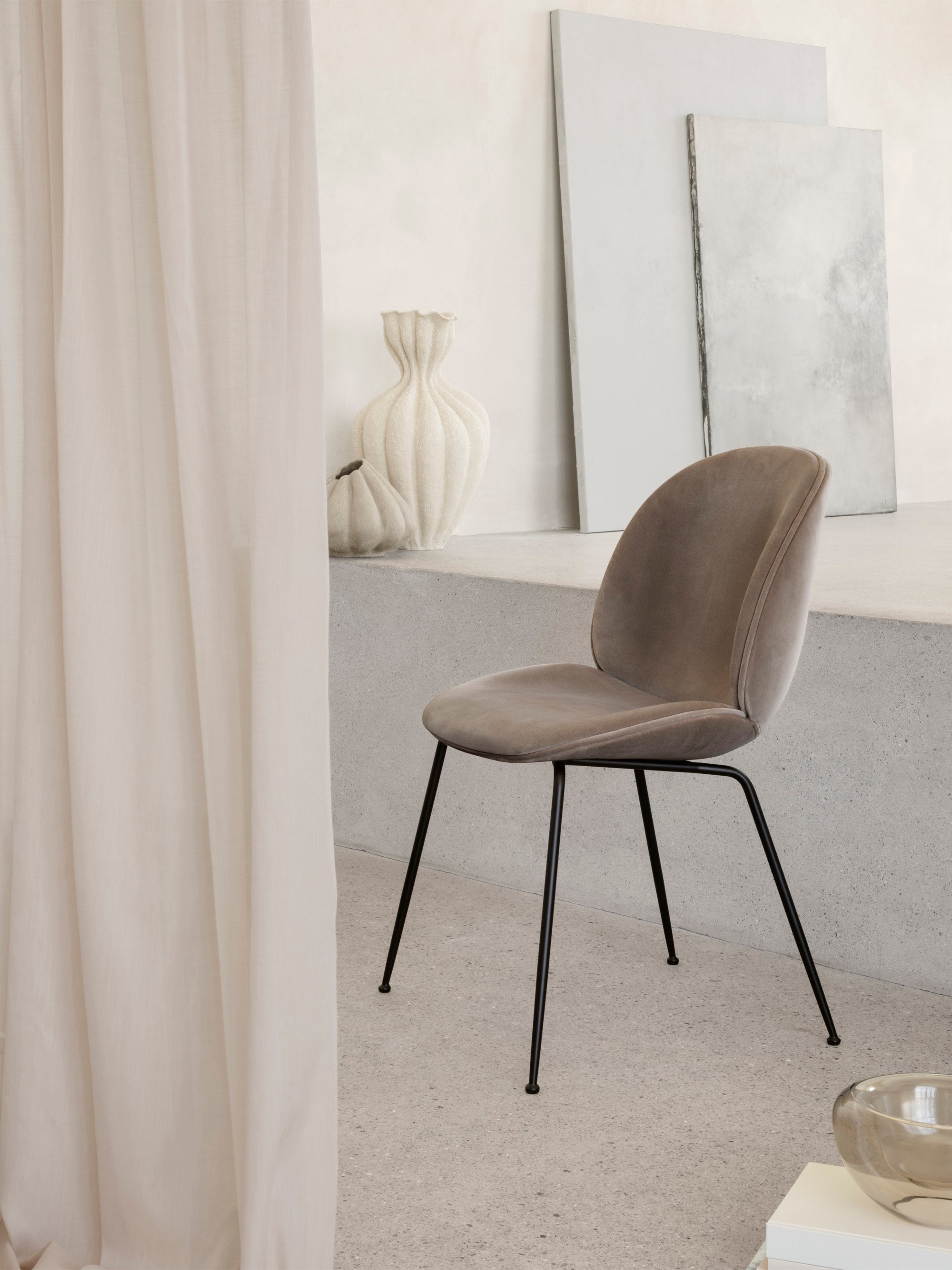Beetle Velvet Dining Chair