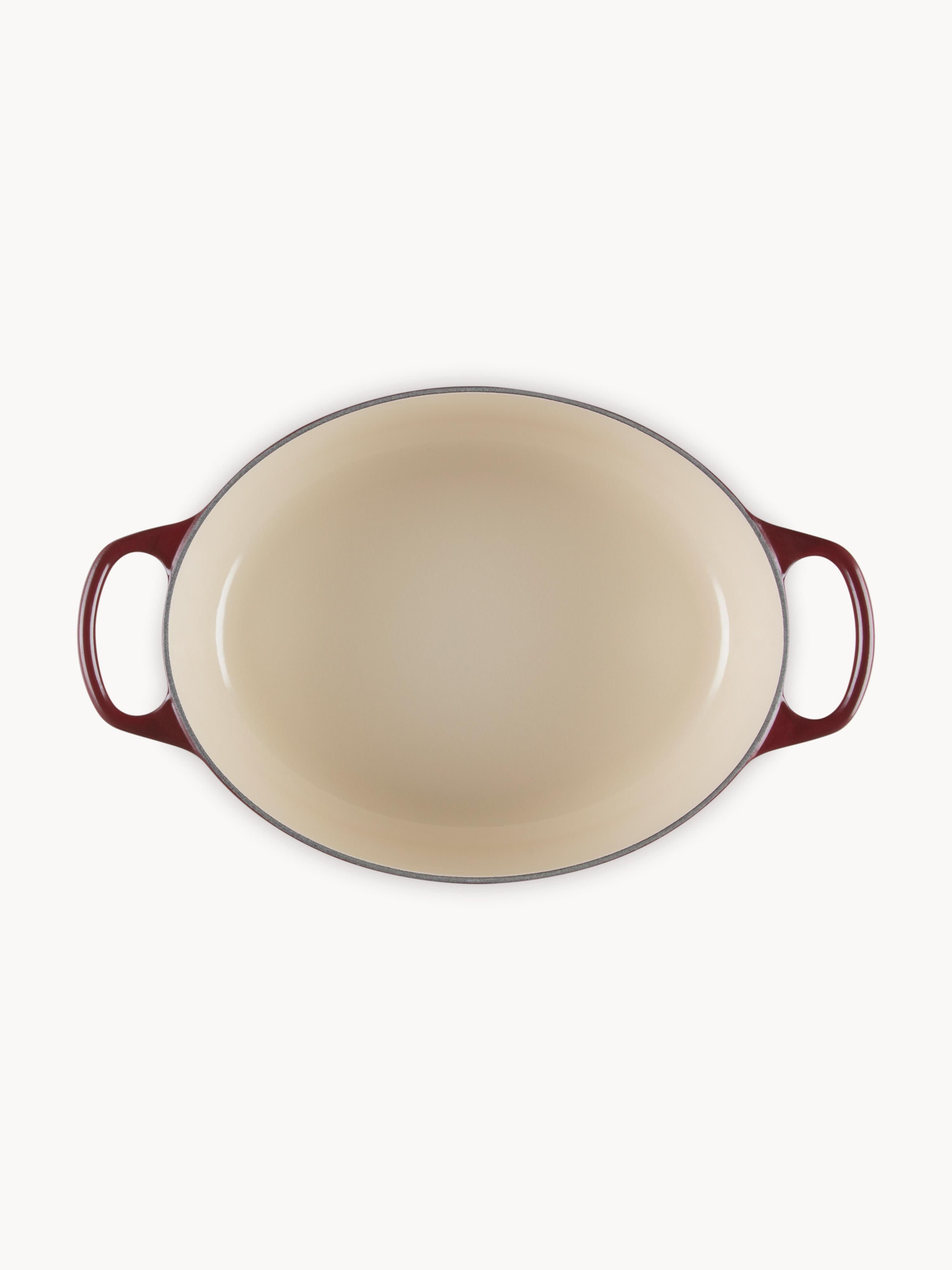Collection Oval Cast Iron Casserole Signature