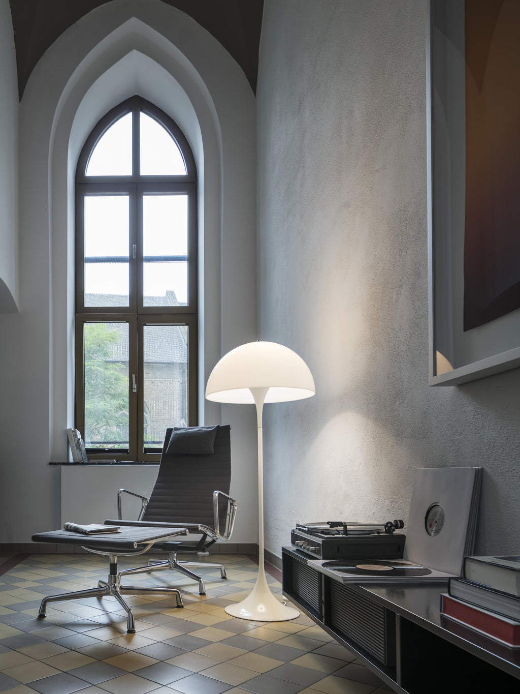 Panthella Small Floor Lamp, Design Verner Panton