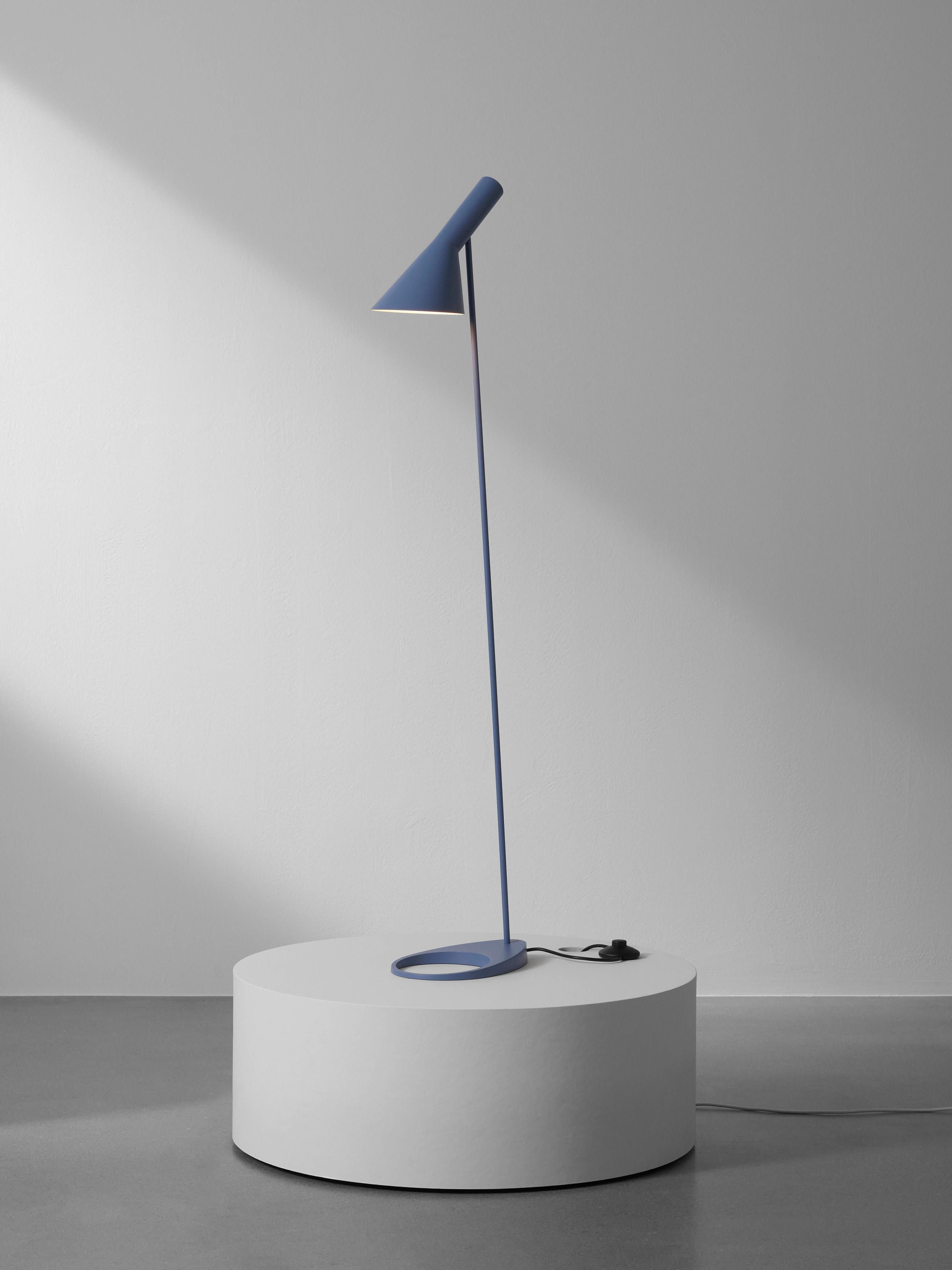 AJ Small Reading Lamp