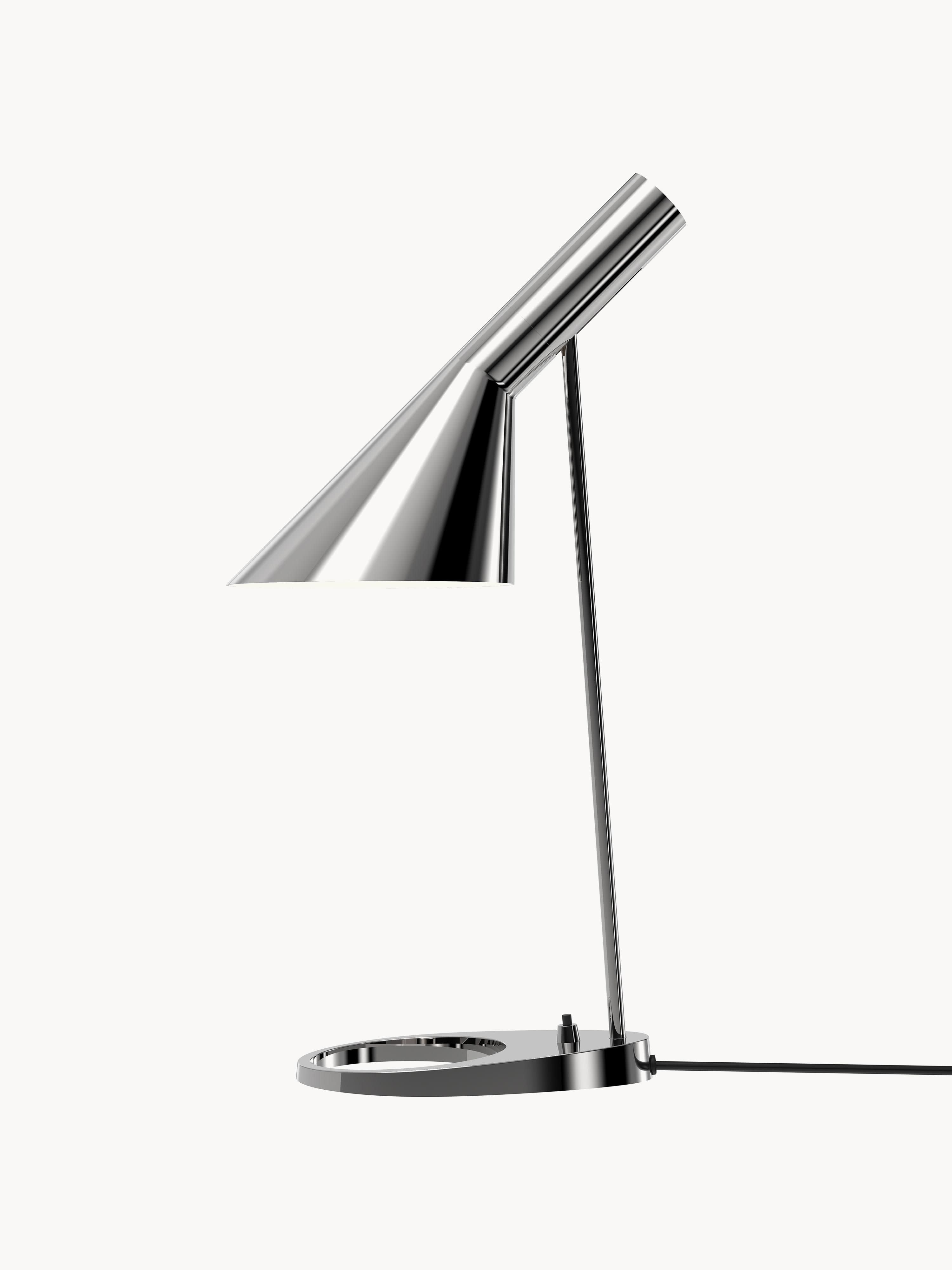 AJ Desk Lamp