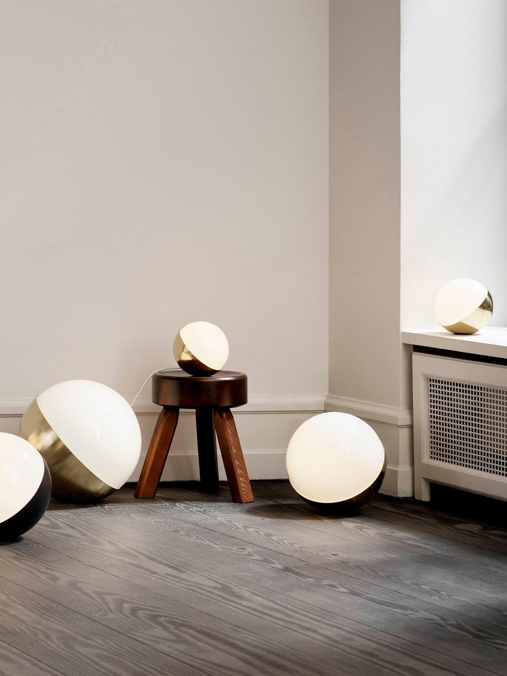 Studio Mouth-Blown Dimmable Table Lamp VL