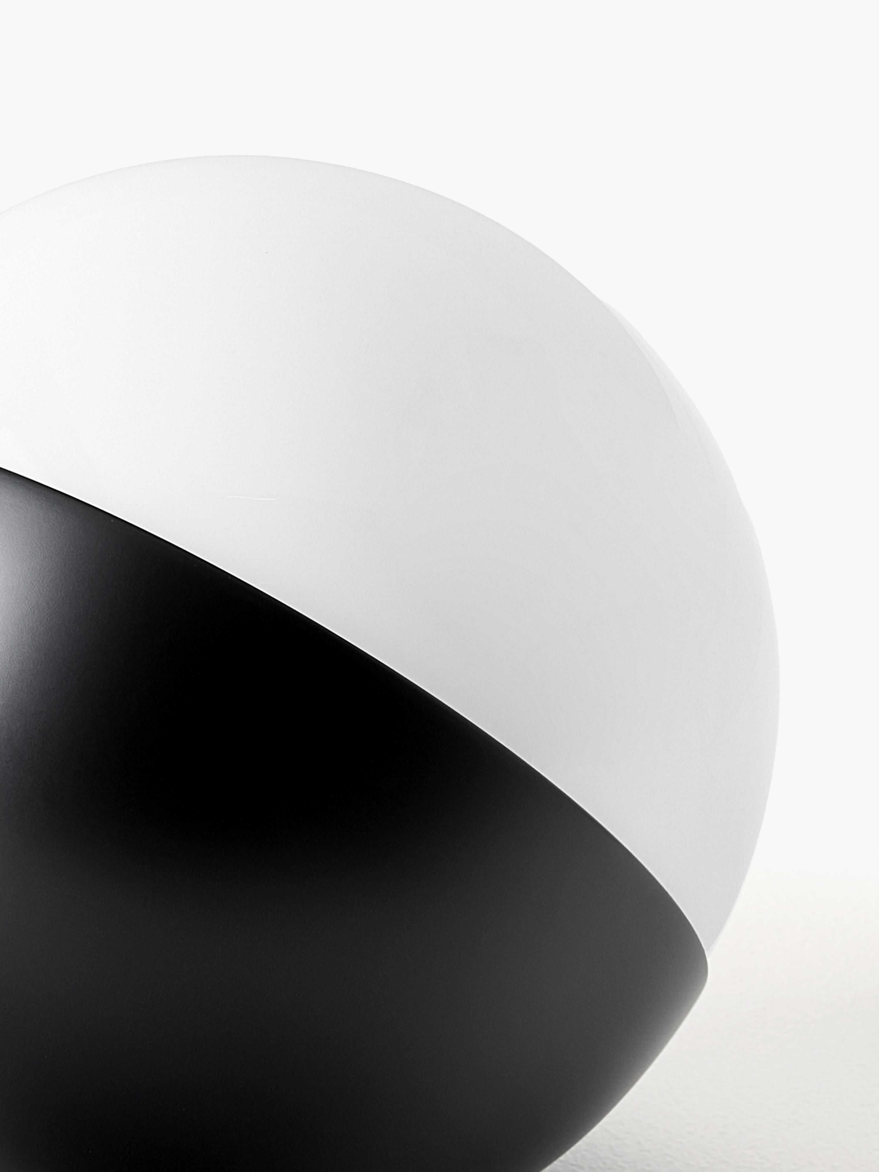 Studio Mouth-Blown Dimmable Table Lamp VL