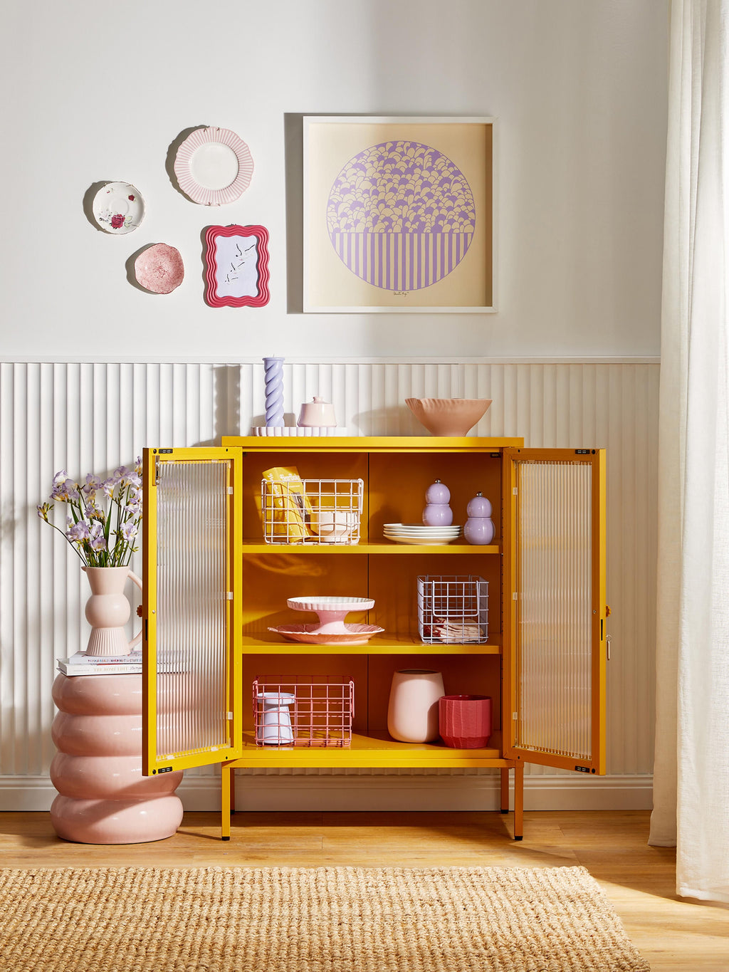 Mixer Metal Display Cabinet The with Ribbed Glass