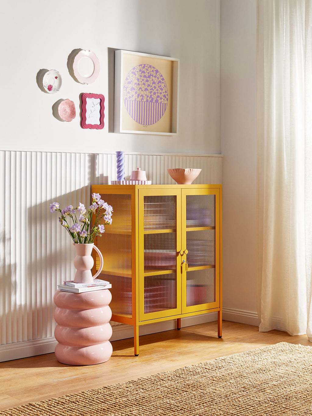 Mixer Metal Display Cabinet The with Ribbed Glass