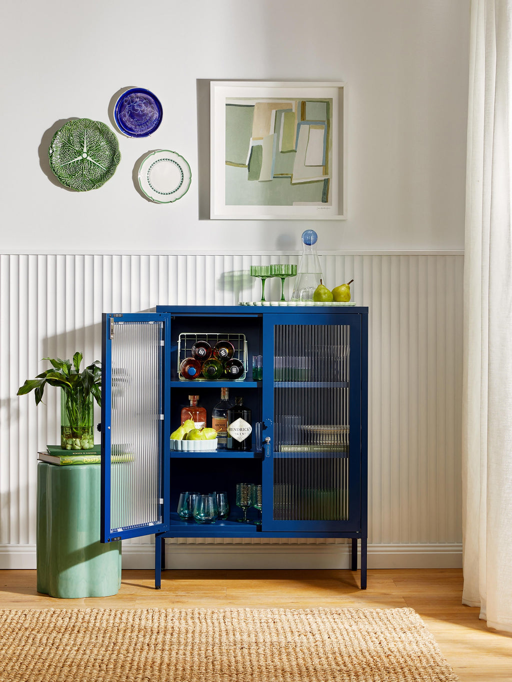 Mixer Metal Display Cabinet The with Ribbed Glass
