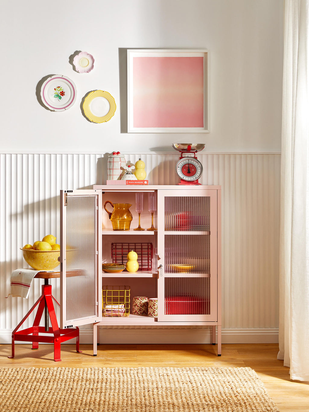 Mixer Metal Display Cabinet The with Ribbed Glass