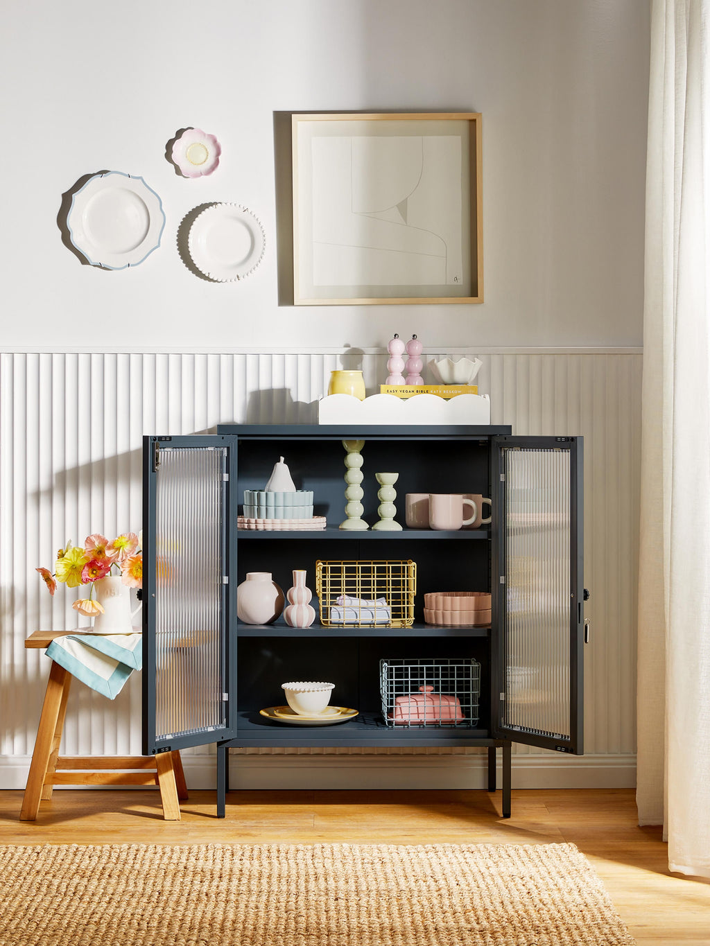 Mixer Metal Display Cabinet The with Ribbed Glass