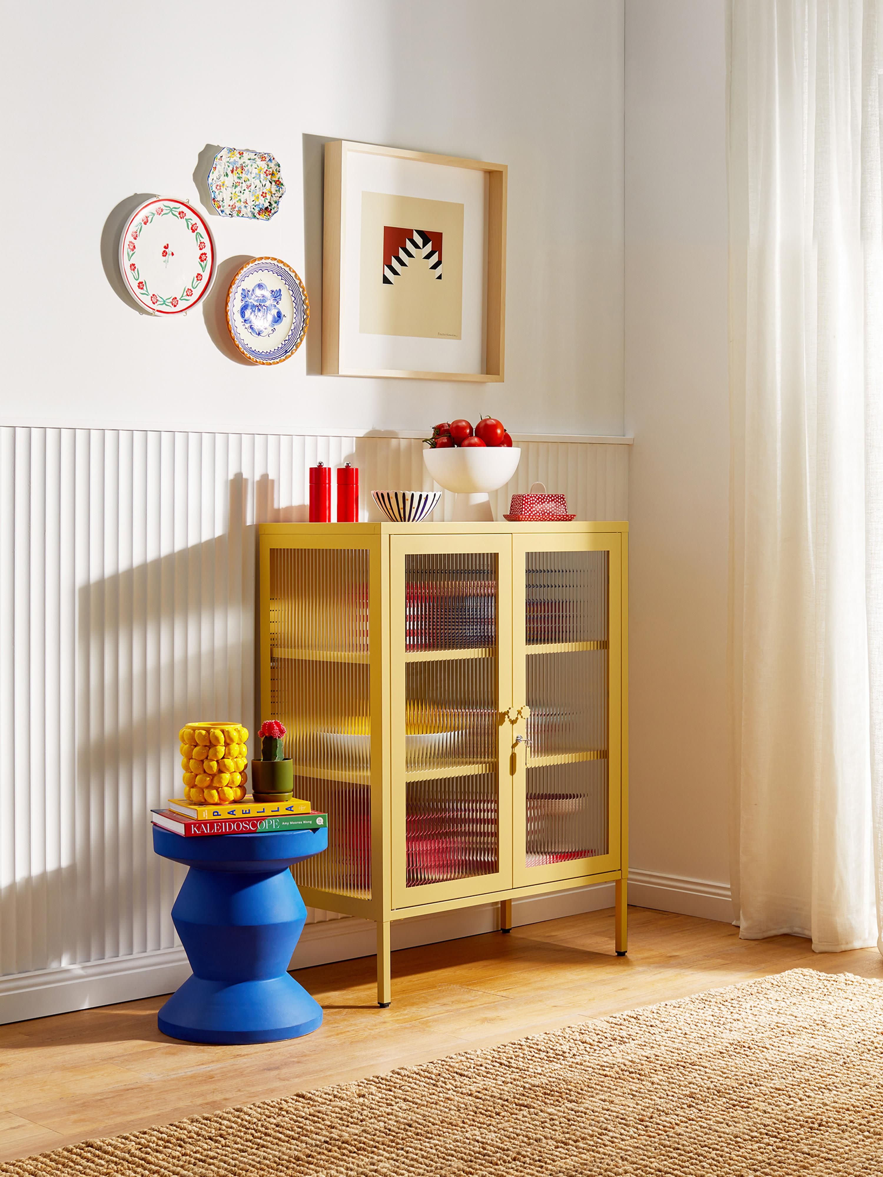 Mixer Metal Display Cabinet The with Ribbed Glass